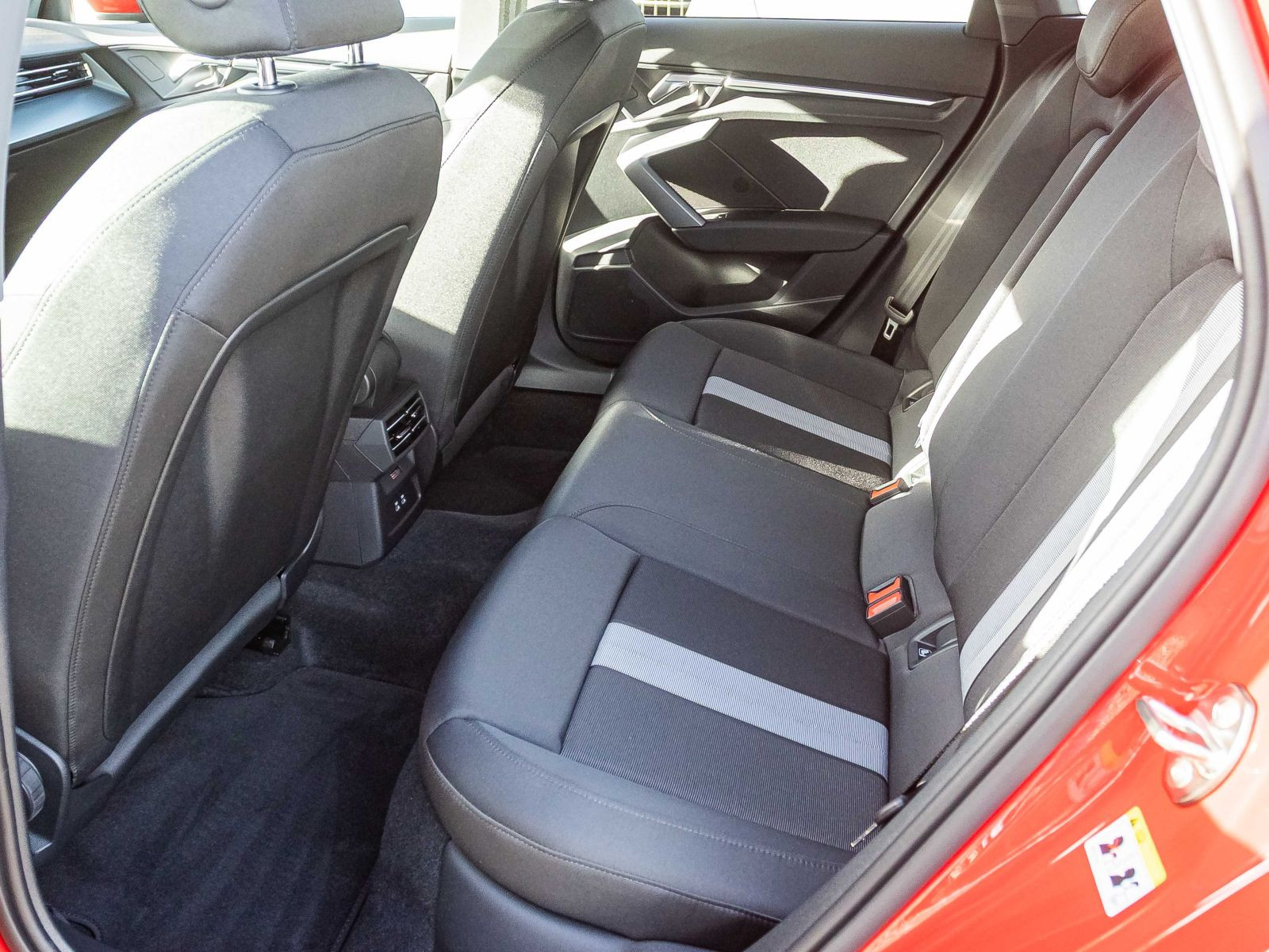 Audi A3 Sportback S line 35TFSI Navi LED ACC EPH