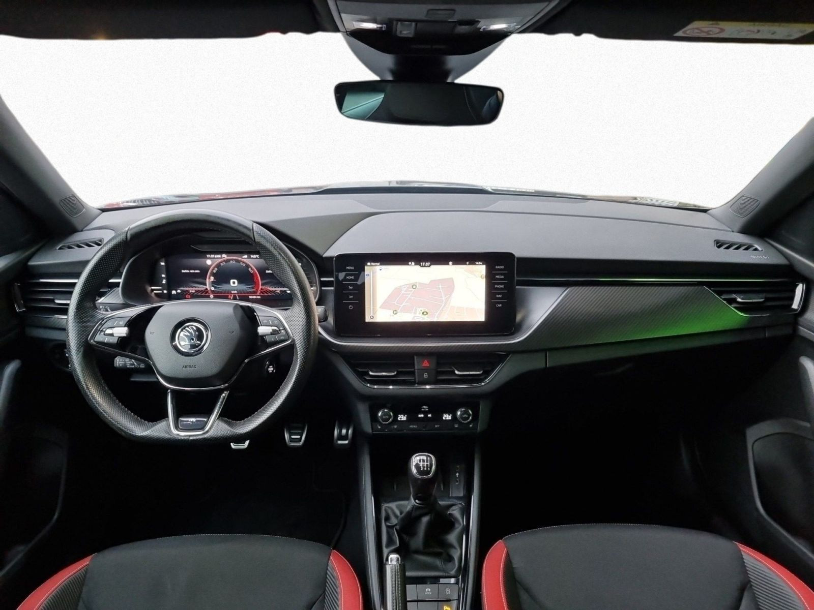 Skoda Kamiq 1.5TSI Monte Carlo Navi LED Panorama ACC