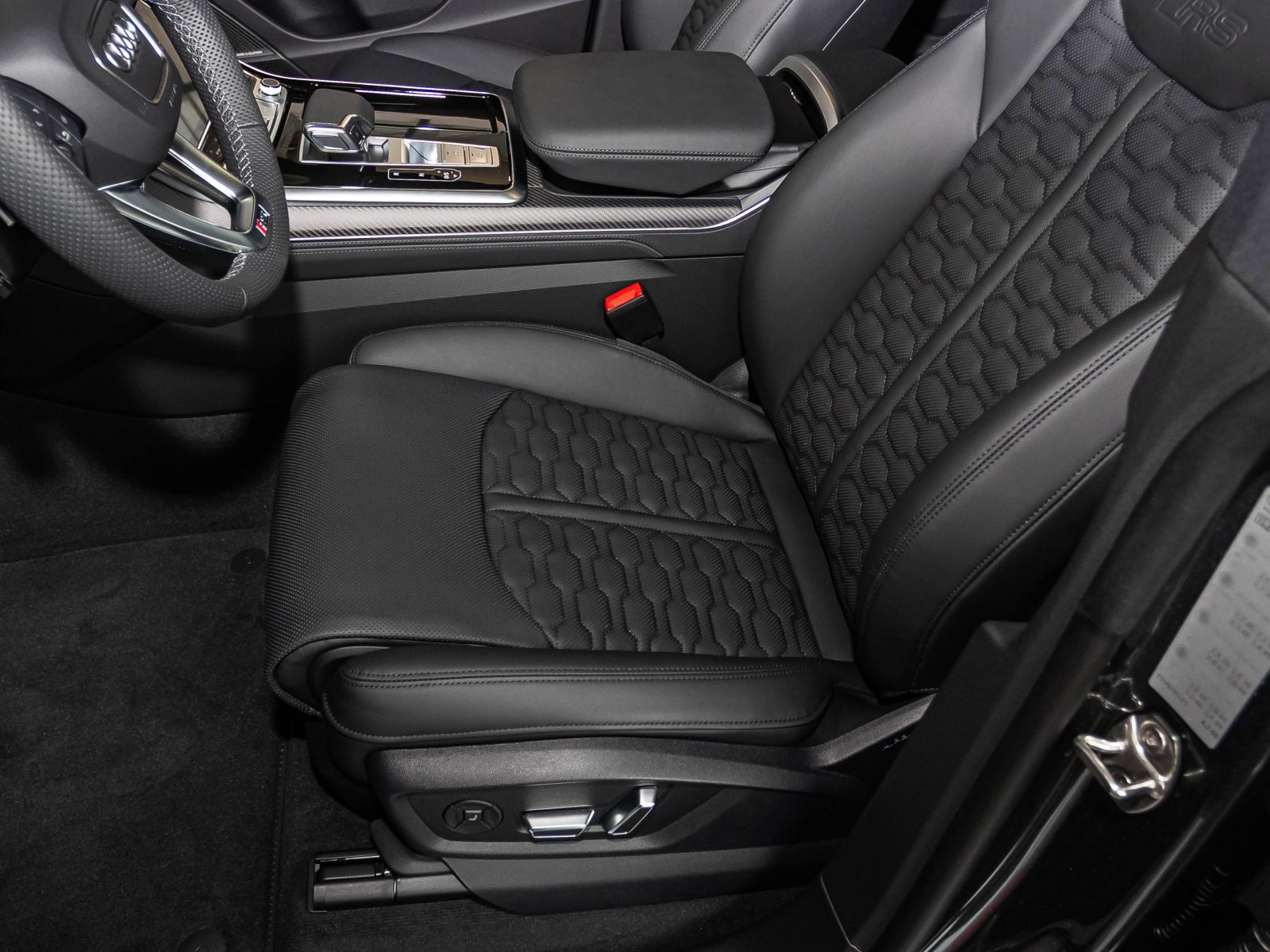 Audi RS Q8  441 kW RS-Dynamik Keramik Nachtsicht HuD