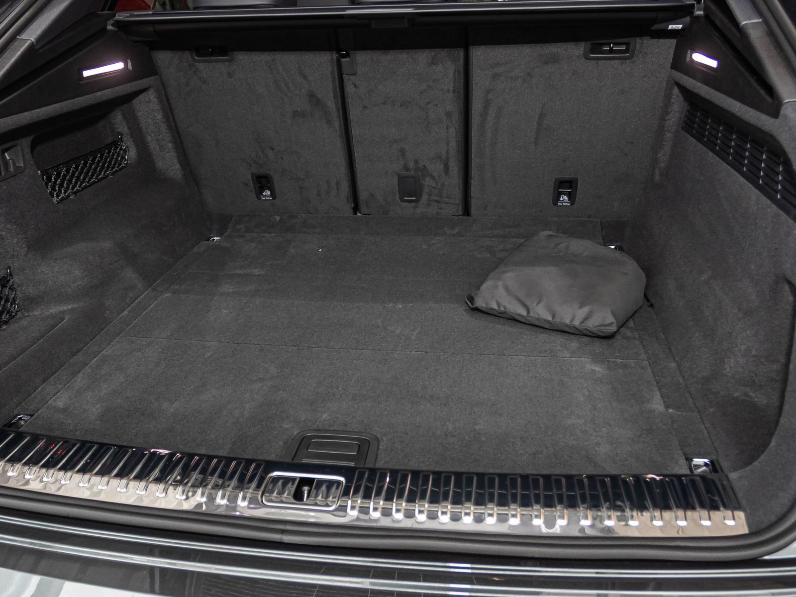 Audi RS Q8  441 kW RS-Dynamik Keramik Nachtsicht HuD