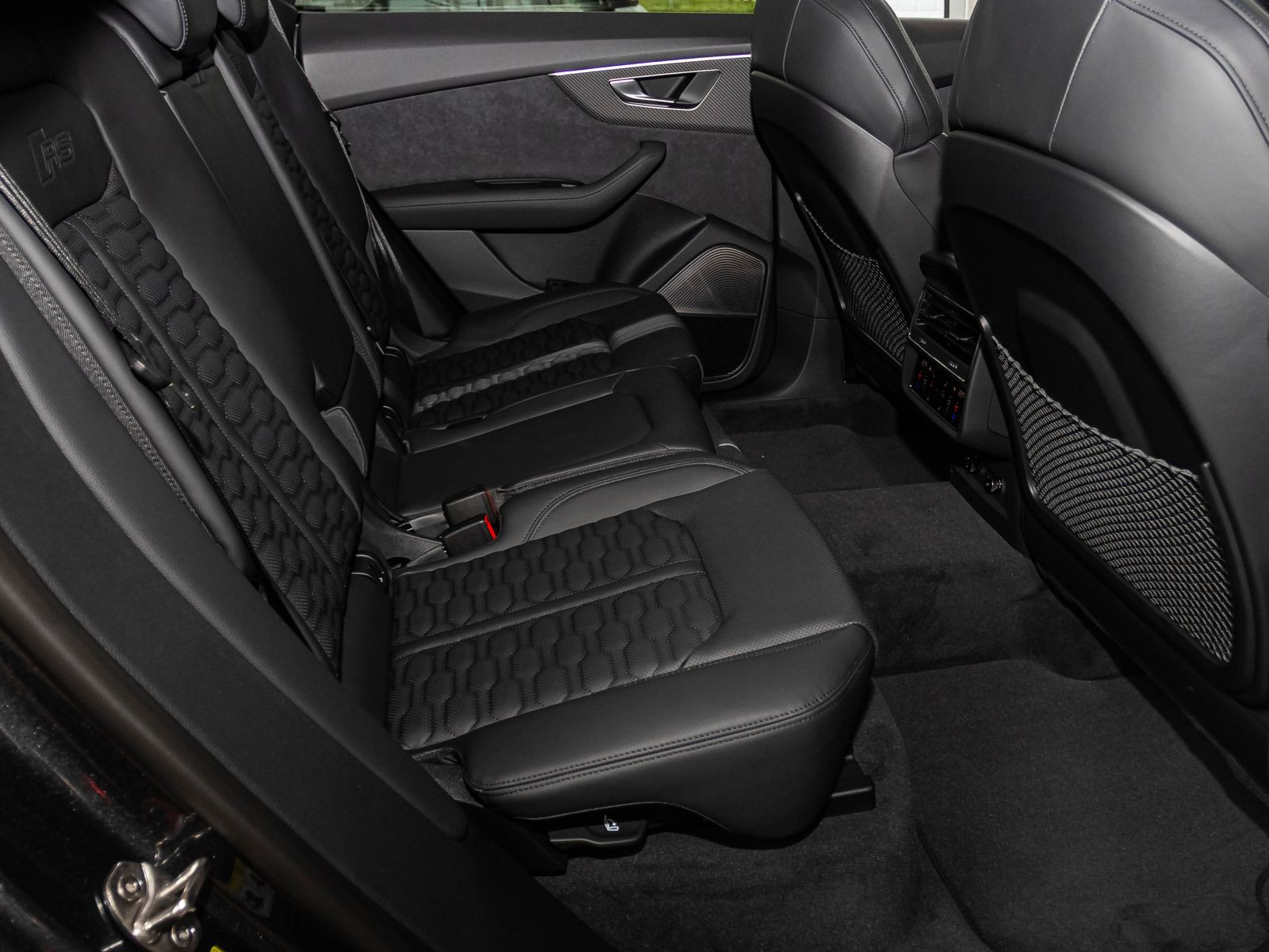 Audi RS Q8  441 kW RS-Dynamik Keramik Nachtsicht HuD