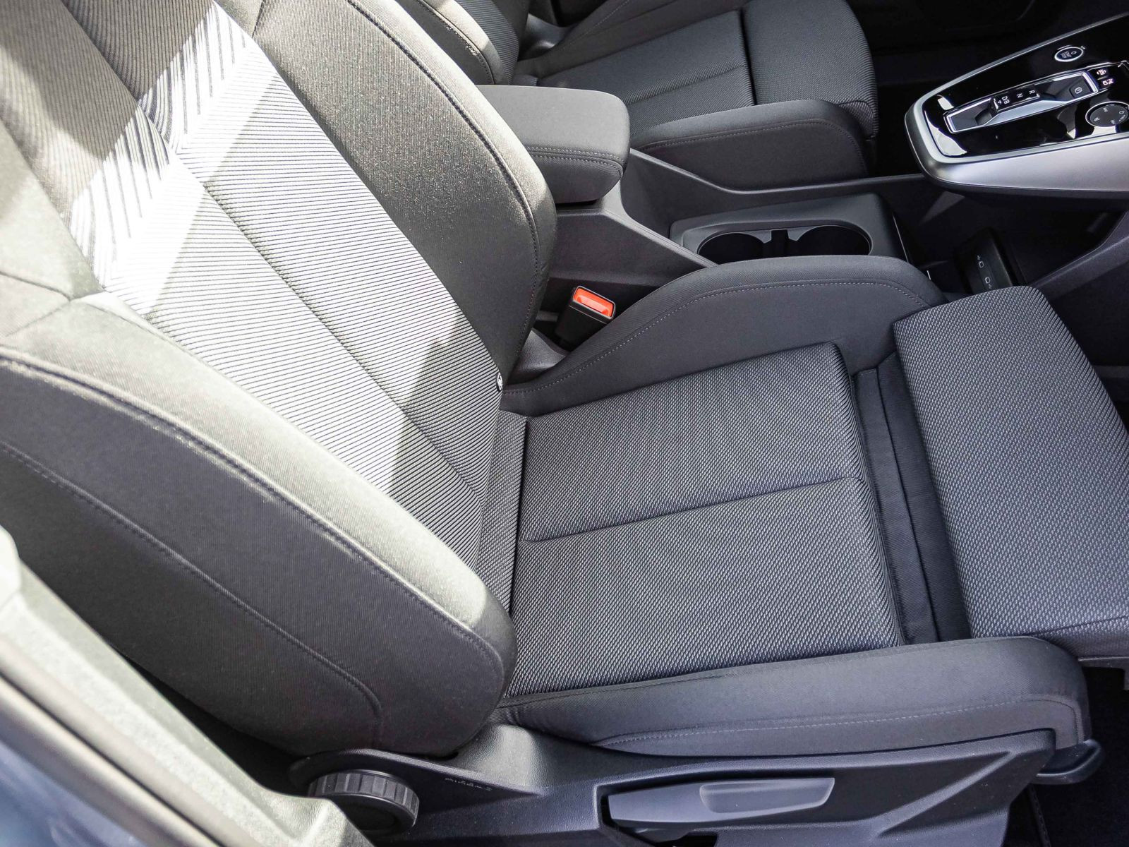 Audi Q4 Sportback e-tron 35 AHK Navi HUD Virtual EPH