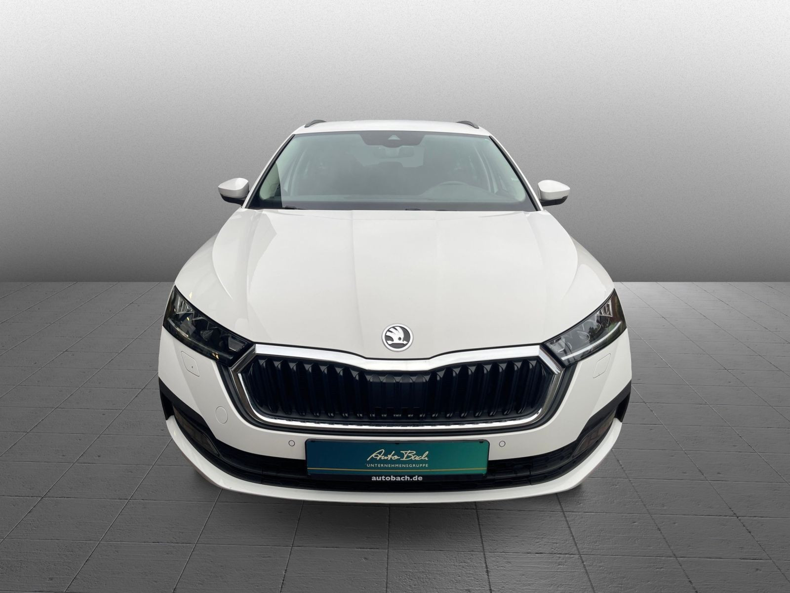 Skoda Octavia Combi Clever 2.0 TDI DSG NAVI CARPLAY