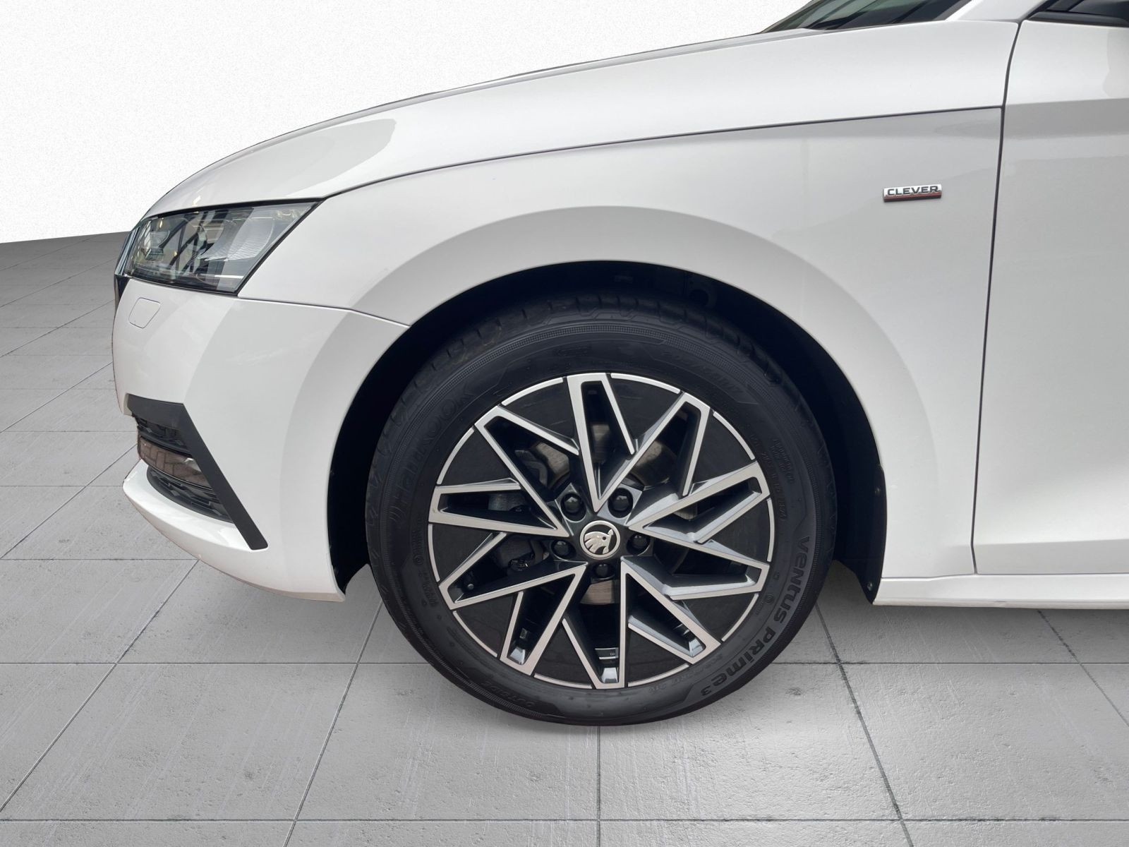 Skoda Octavia Combi Clever 2.0 TDI DSG NAVI CARPLAY