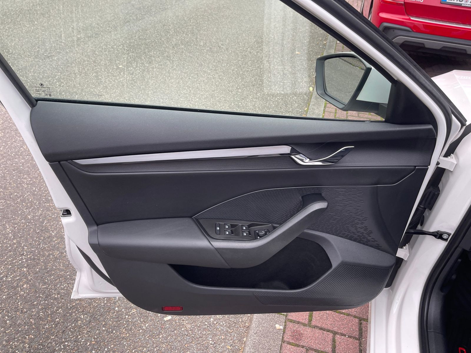 Skoda Octavia Combi Clever 2.0 TDI DSG NAVI CARPLAY