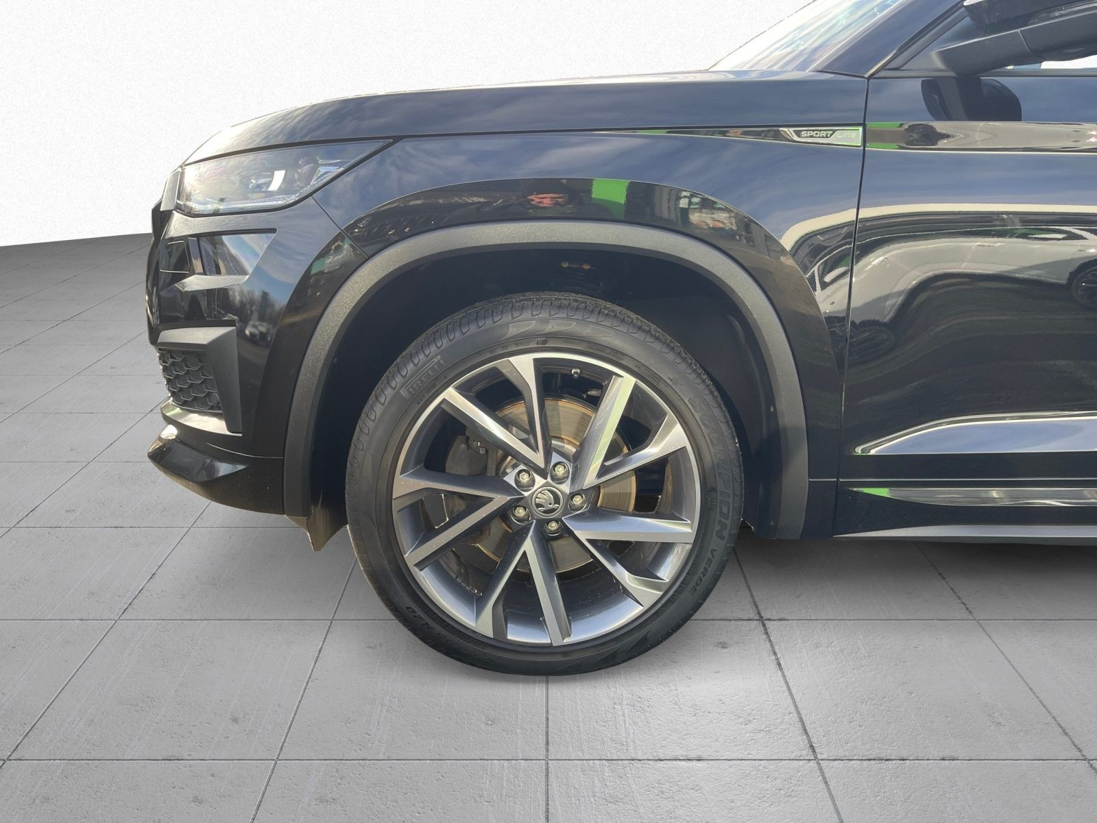 Skoda Kodiaq Sportline 2.0 TDI 4x4 DSG NAVI KAMERA LED