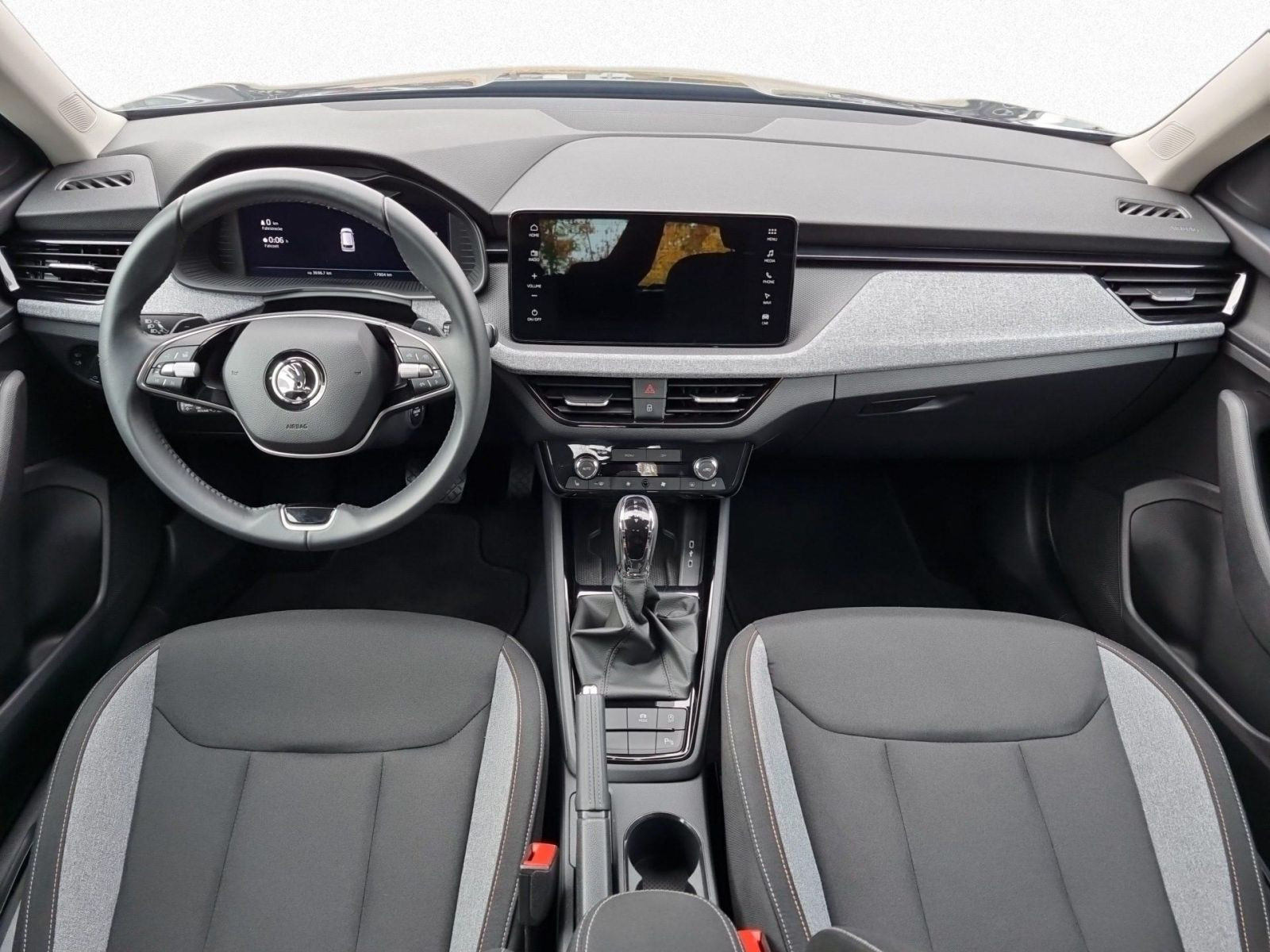 Skoda Kamiq 1.5 TSI Selection DSG Navi LED CarPlay ACC