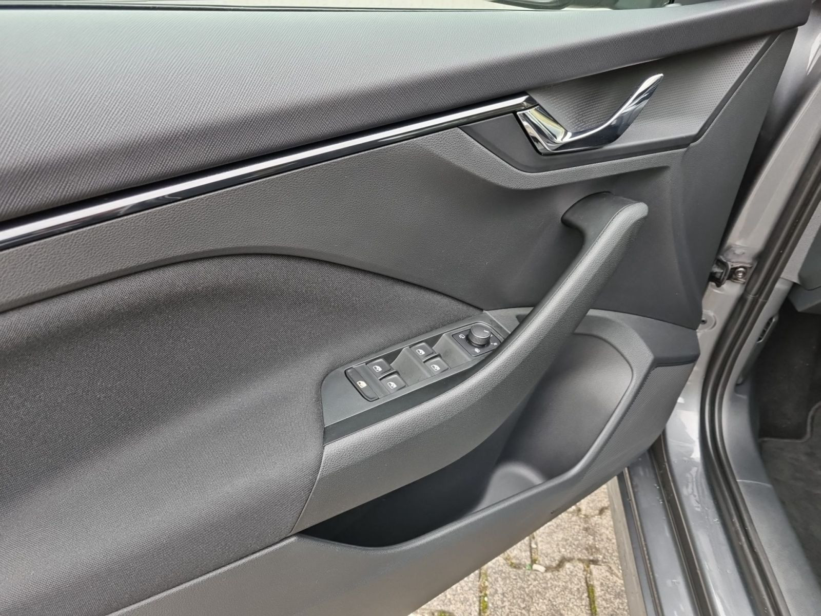 Skoda Kamiq 1.5 TSI Selection DSG Navi LED CarPlay ACC