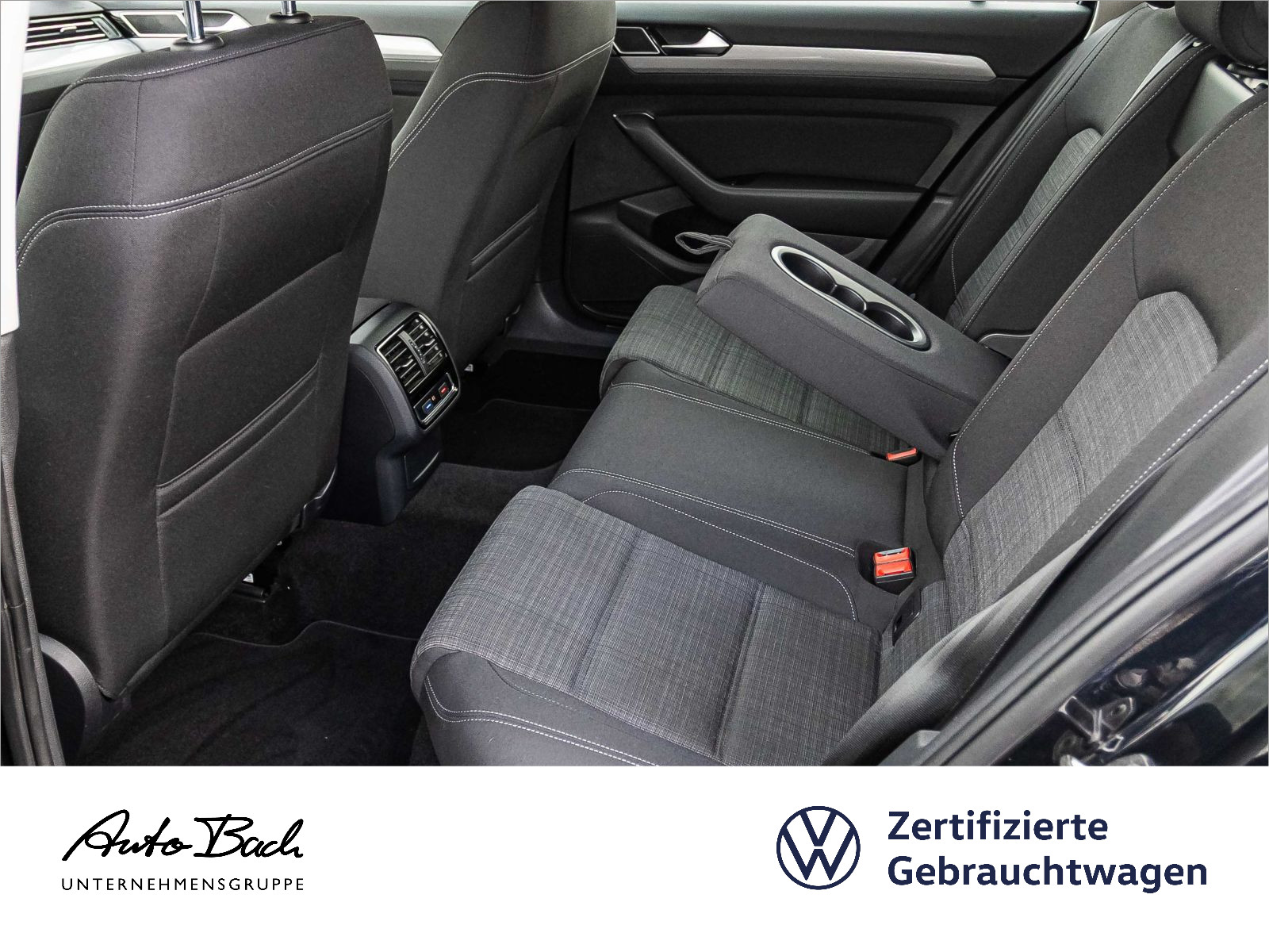 Volkswagen Passat Variant Business 2,0 l TDI AHK ACC Navi EPH
