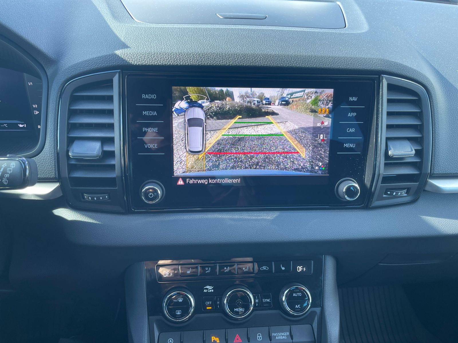 Skoda Karoq Selection 2.0 TDI 4x4 DSG AHK ACC RFK