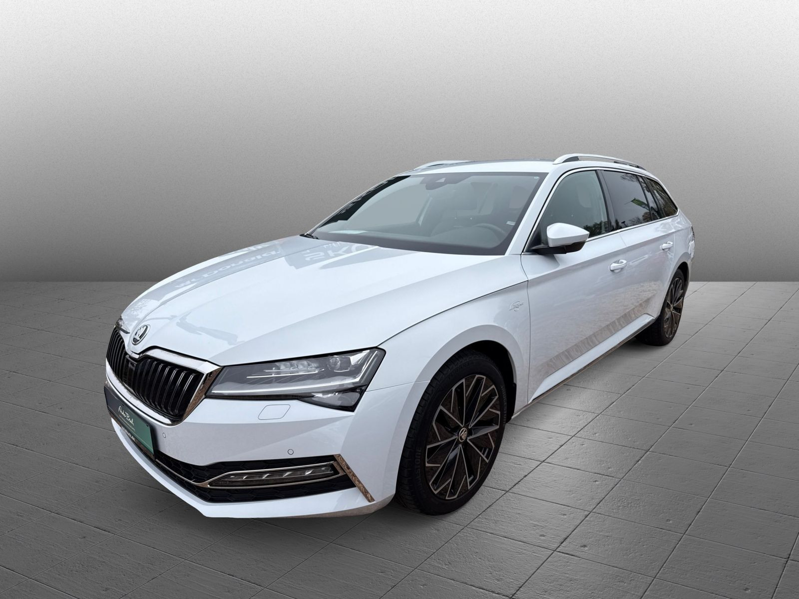 Skoda Superb Combi L&K 2.0 TDI DSG AHK ACC DCC LED