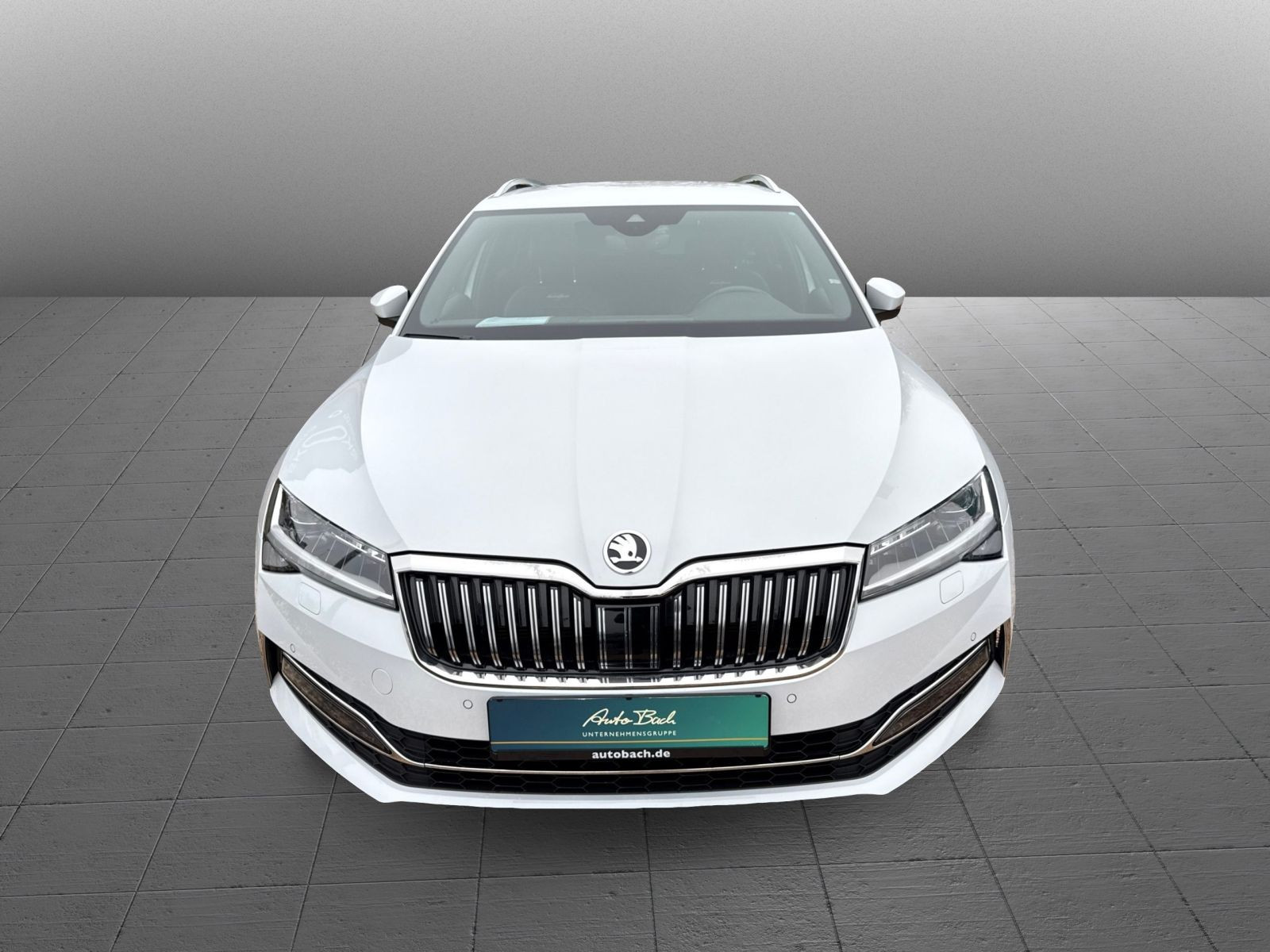 Skoda Superb Combi L&K 2.0 TDI DSG AHK ACC DCC LED