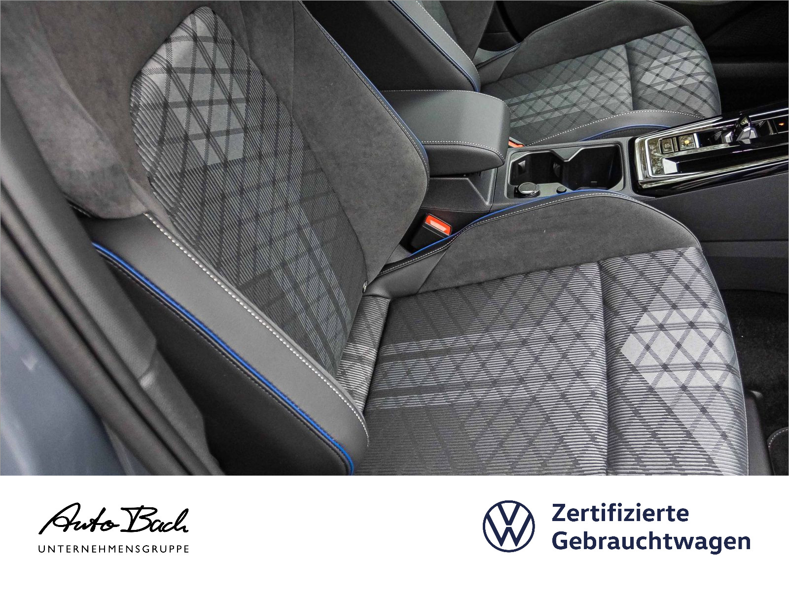 Volkswagen Golf VIII 1.5 eTSI DSG R-Line, Navi, LED, Head-up-Display, App-Connect