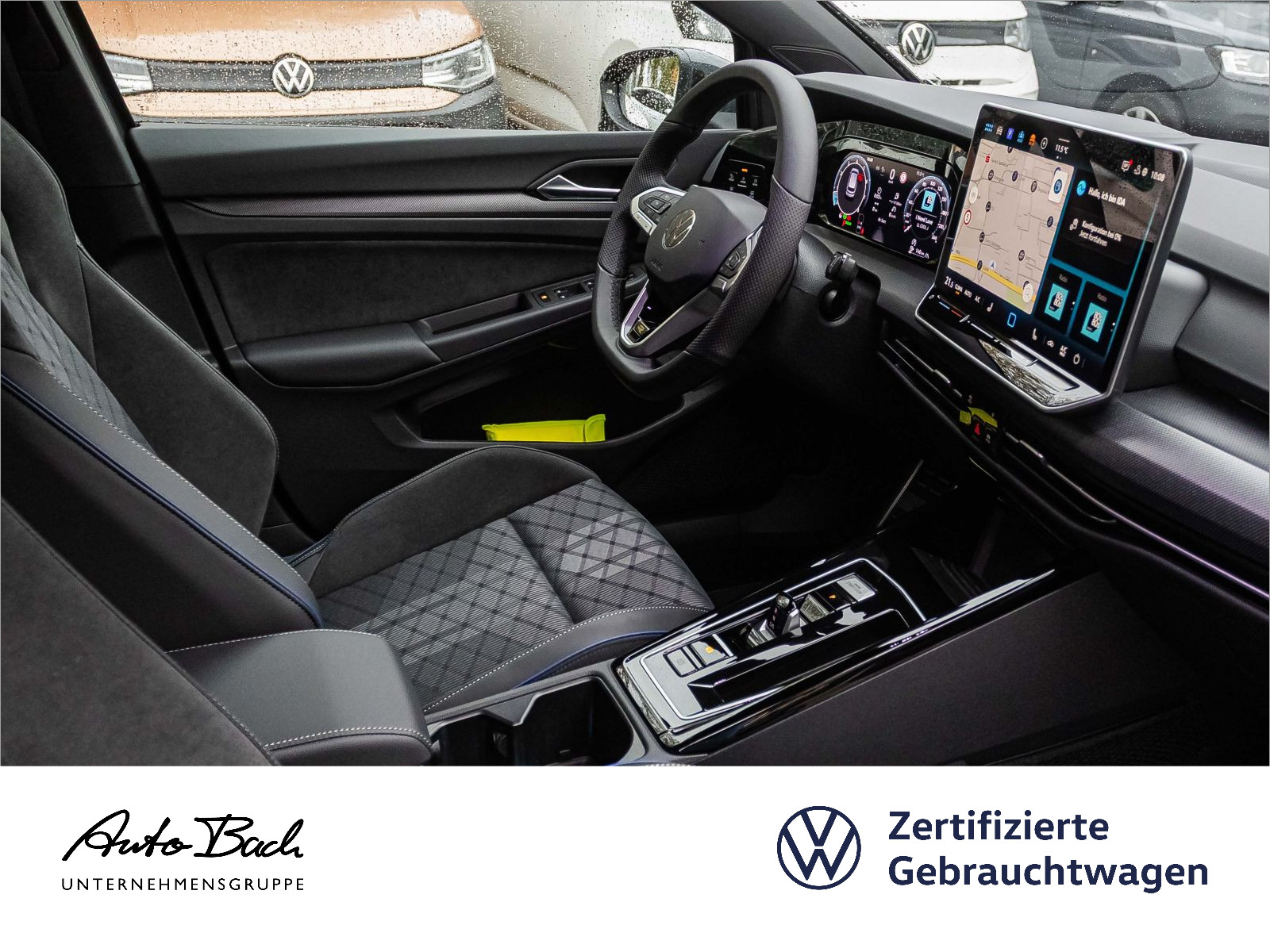 Volkswagen Golf VIII 1.5 eTSI DSG R-Line, Navi, LED, Head-up-Display, App-Connect