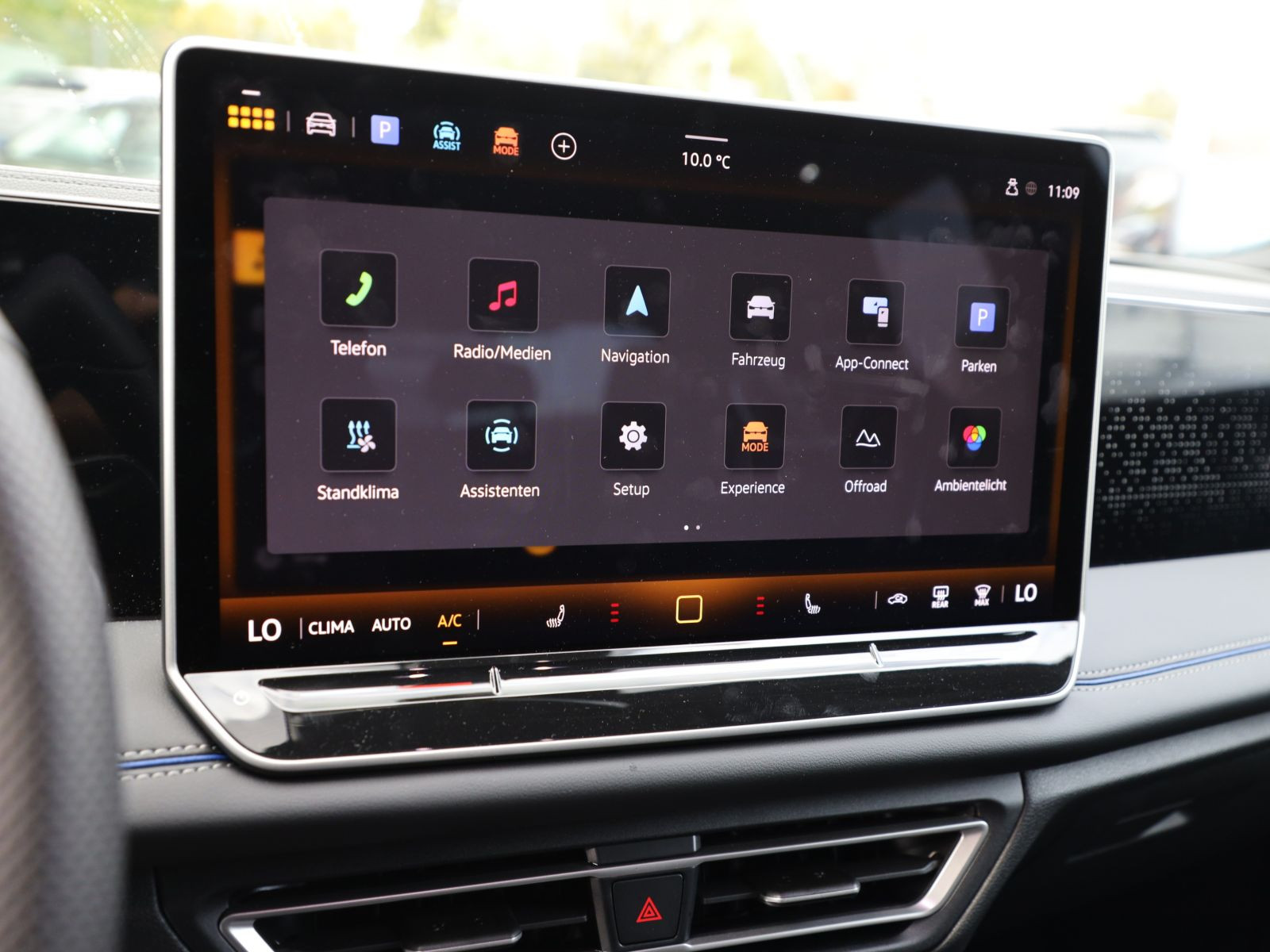 Volkswagen Tiguan 2.0 TDI DSG R-Line Black Style 4Motion, HD-Matrix-LED, Navi, Area View, Standheizung