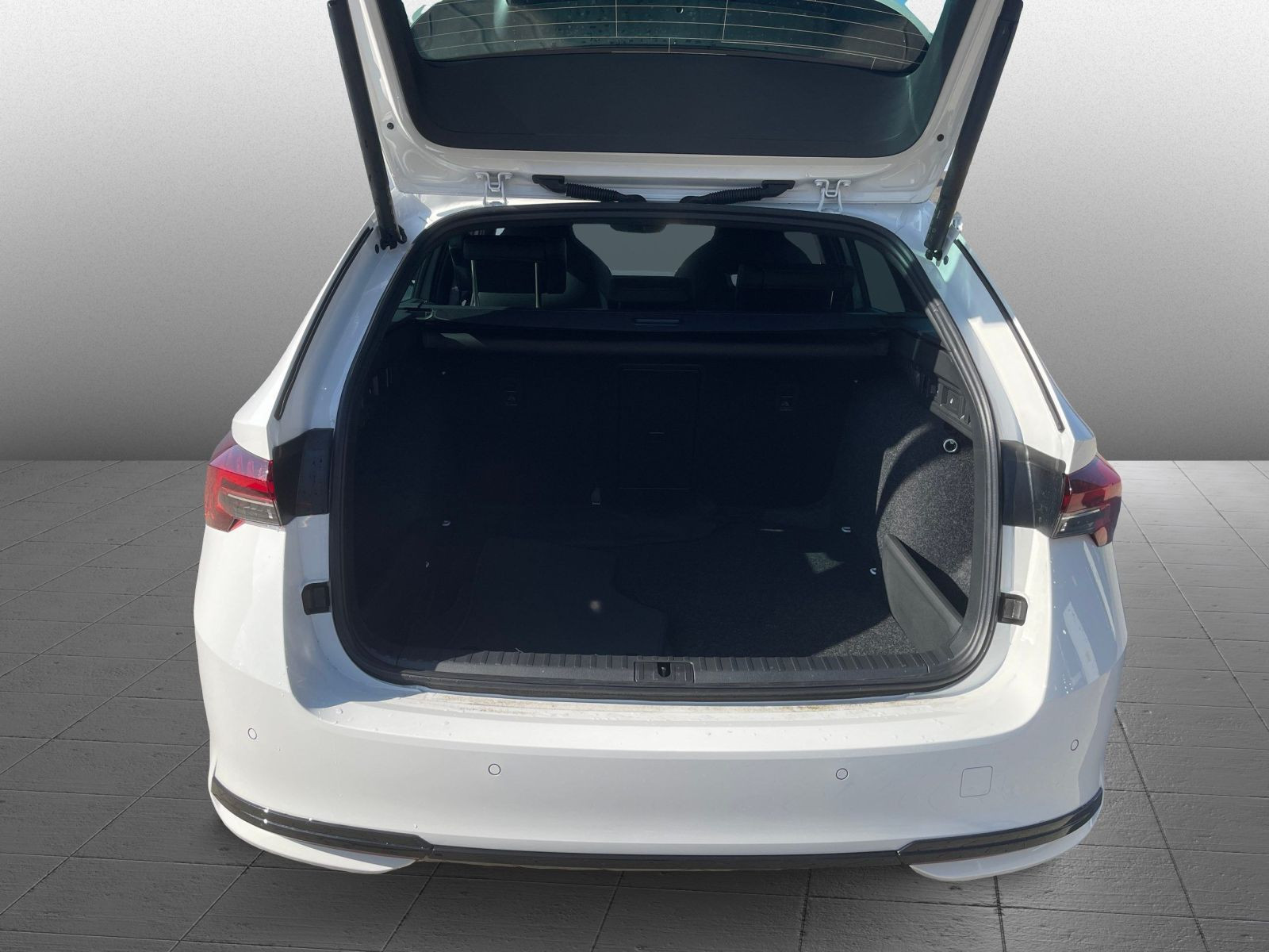 Skoda Octavia Combi Sportline 2,0 TDI 110 kW 7-Gang-DSG