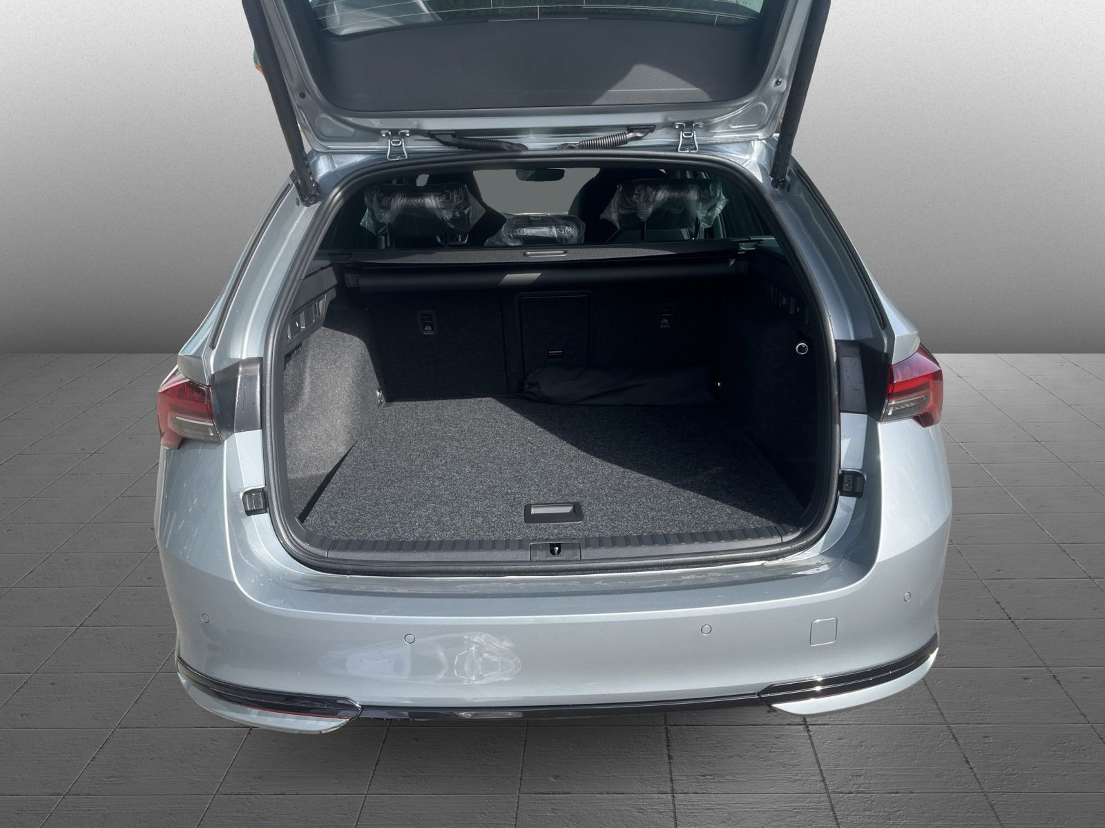 Skoda Octavia Combi Sportline 2,0 TSI 150 kW 7-Gang-DSG 4x4