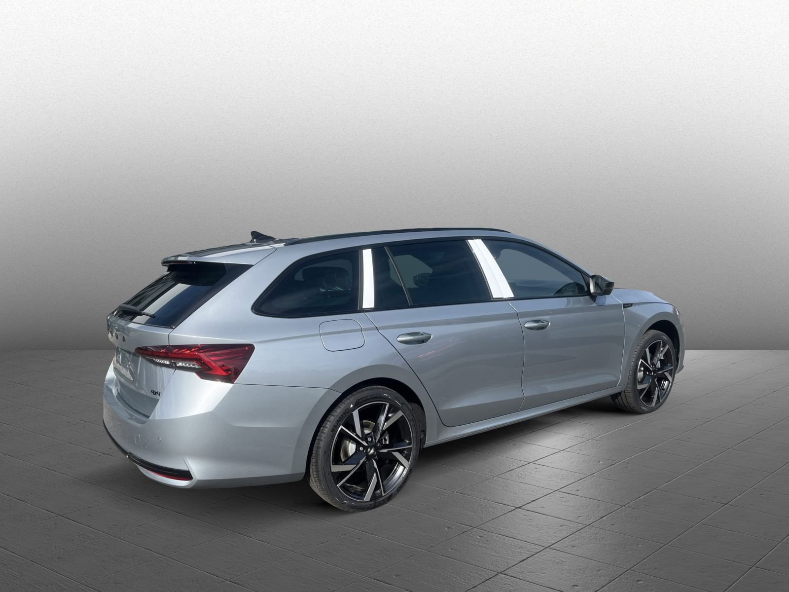 Skoda Octavia Combi Sportline 2,0 TSI 150 kW 7-Gang-DSG 4x4