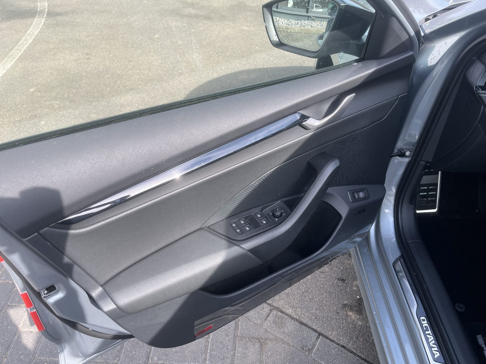 Skoda Octavia Combi Sportline 2,0 TSI 150 kW 7-Gang-DSG 4x4