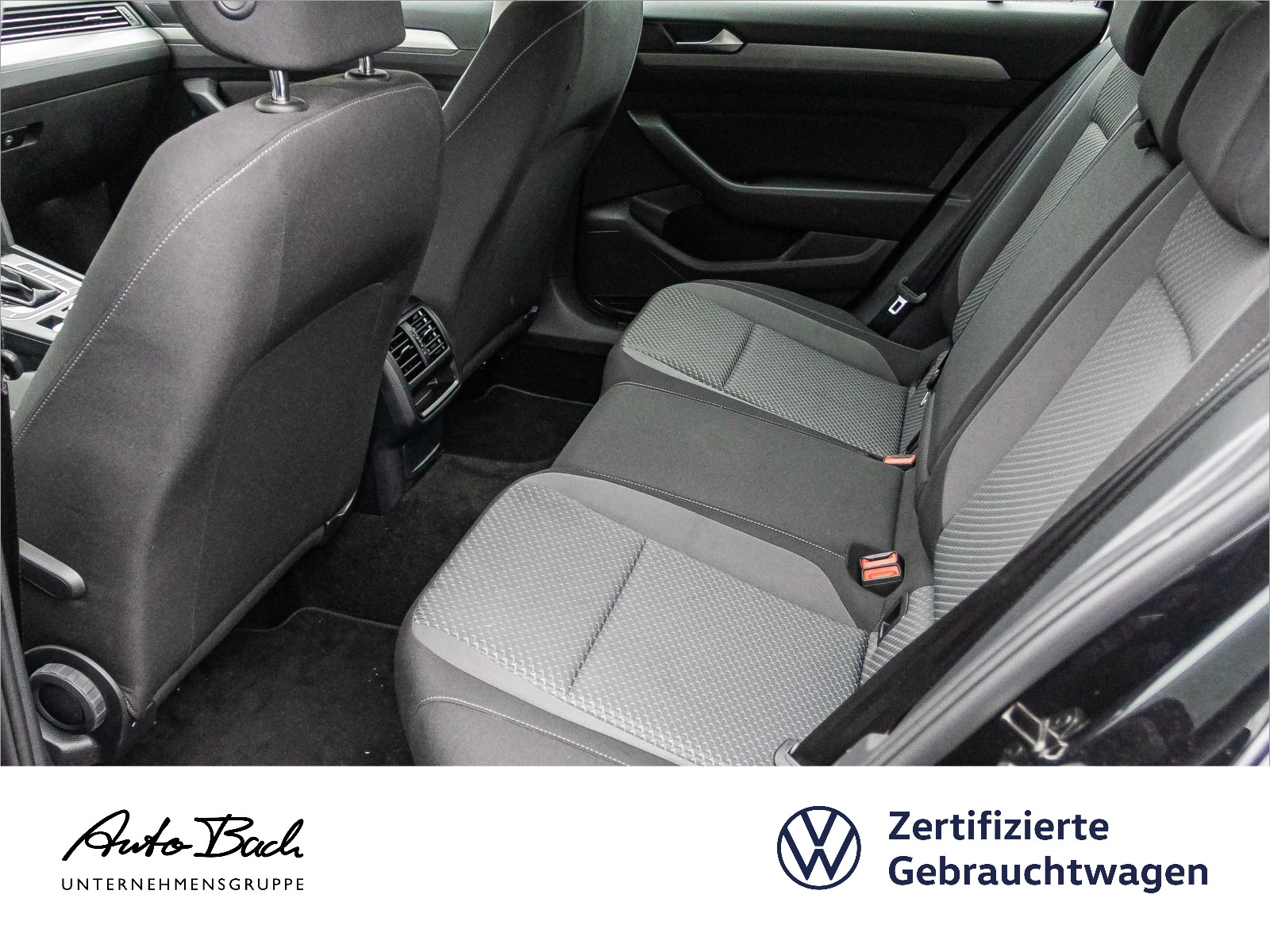 Volkswagen Passat Variant 2.0 TDI DSG Navi LED GRA EPH DAB