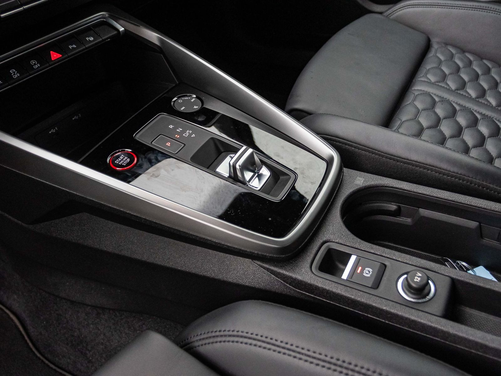 Audi RS 3 Sportback 2.5TFSI qu Stronic Navi LED B&O GRA EPH