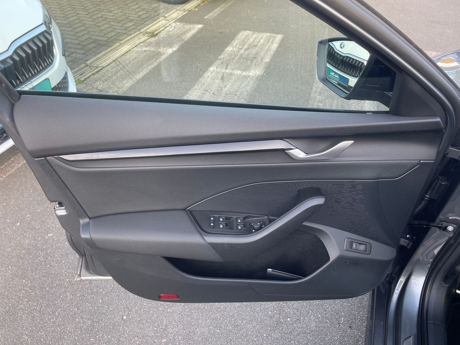 Skoda Octavia Combi RS 2.0 TSI DSG Navi LED HuD ACC EPH