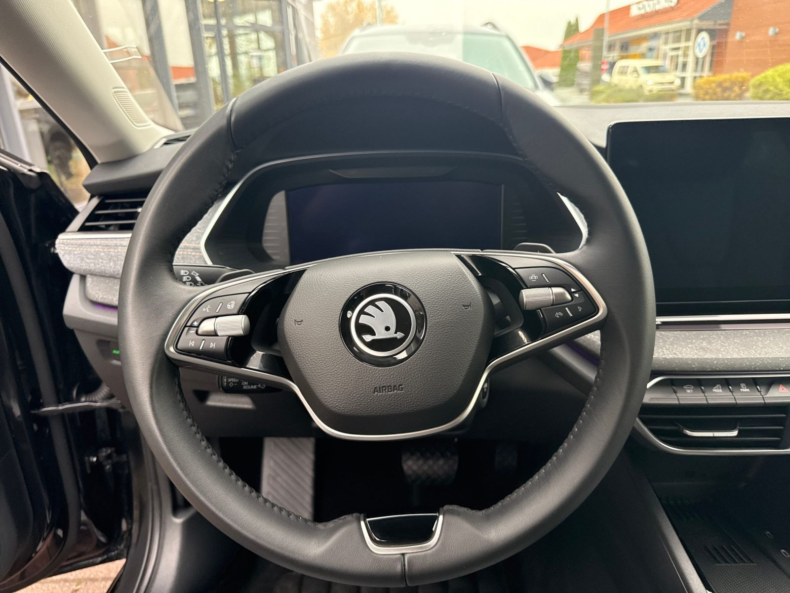 Skoda Octavia Combi Selection 2.0 TDI DSG Navi LED ACC