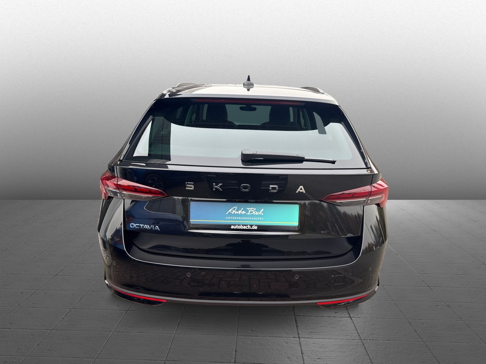 Skoda Octavia Combi Selection 2.0 TDI DSG Navi LED ACC