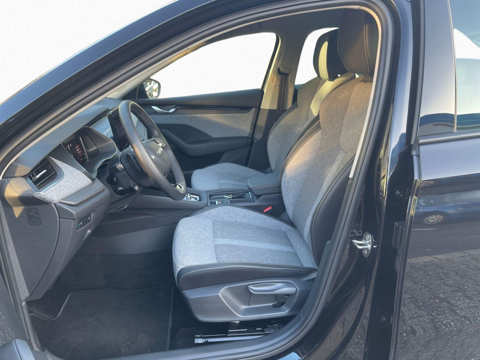 Skoda Octavia Combi 2.0TDI Selection DSG Navi LED ACC