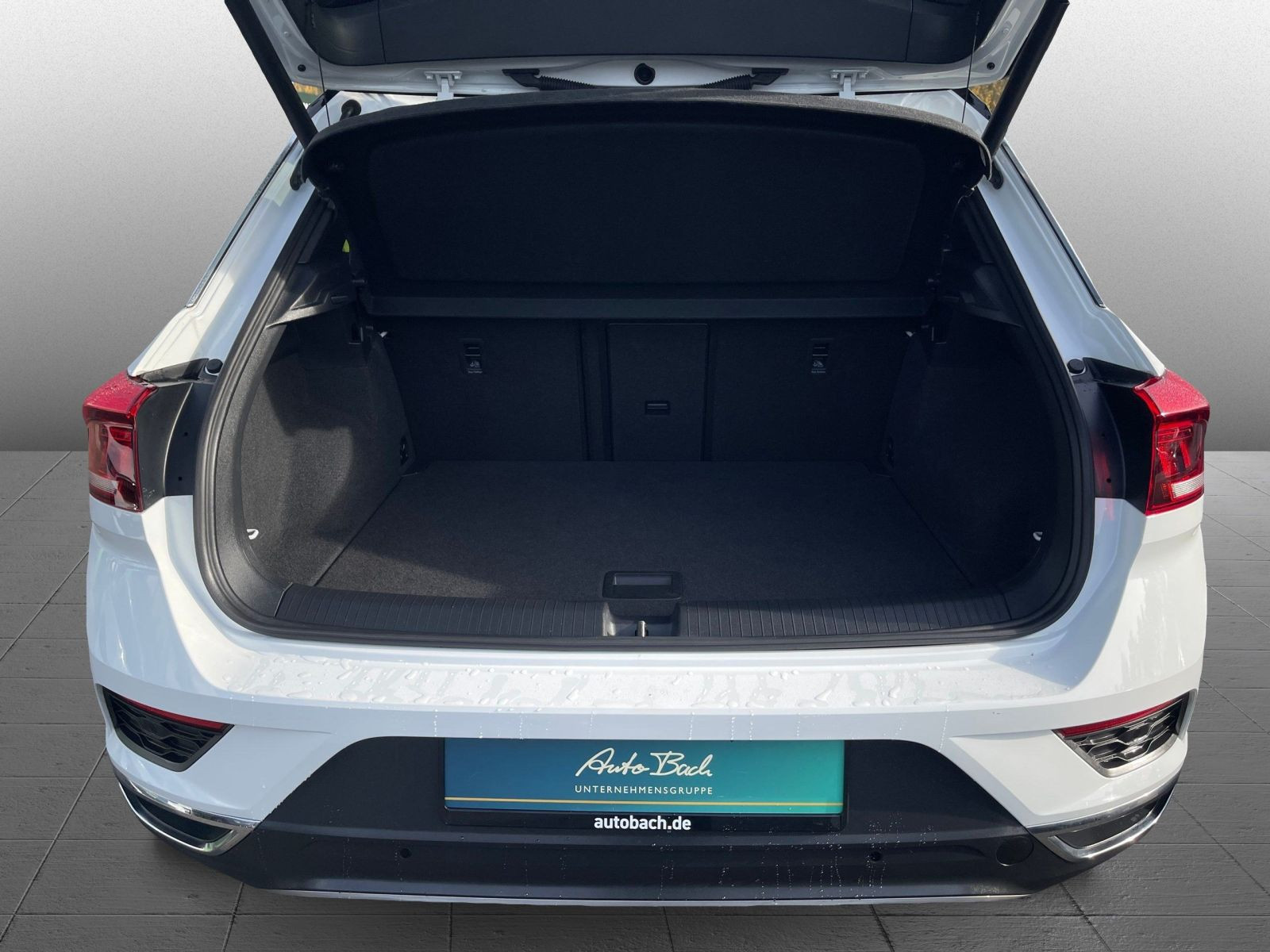 Volkswagen T-Roc 2.0 TDI Sport 4Motion Navi LED EPH DAB