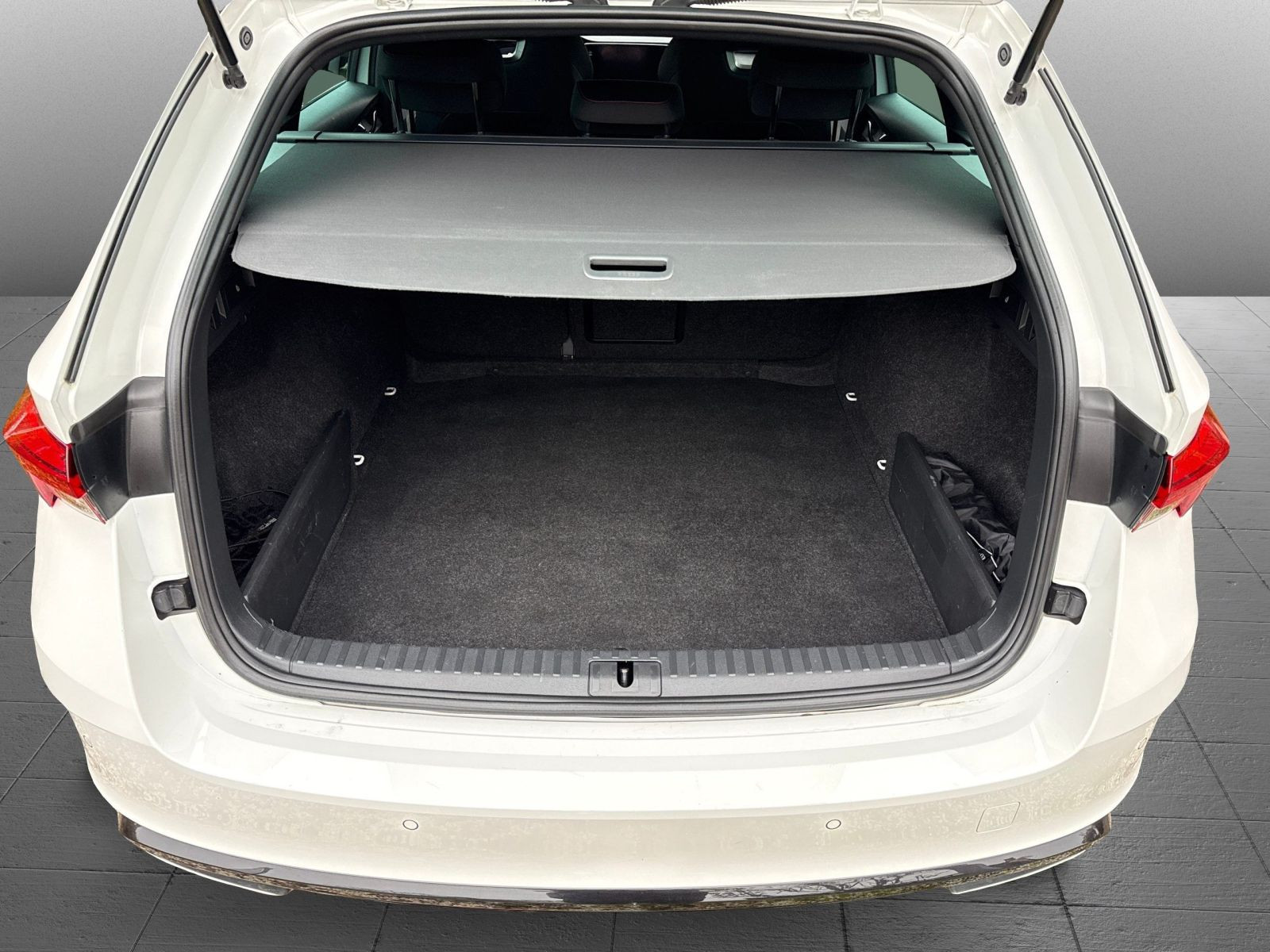 Skoda Octavia Combi RS 2.0 TDI DSG HuD Navi LED AHK