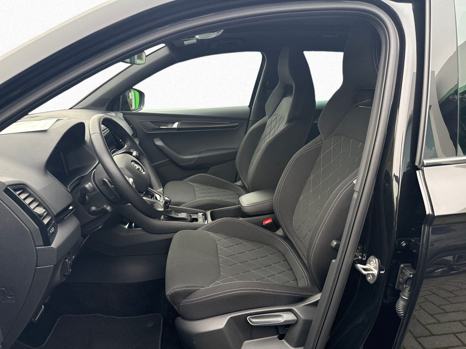 Skoda Karoq Sportline 2.0 TSI 4x4 DSG Navi Panorama DCC