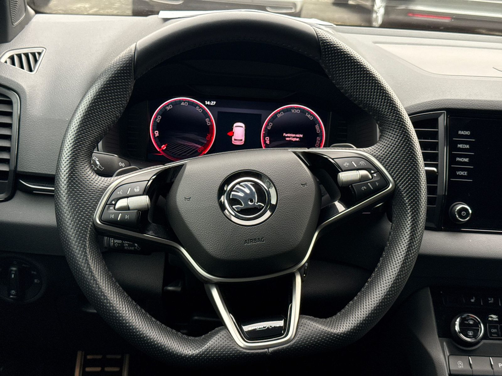 Skoda Karoq Sportline 2.0 TSI 4x4 DSG Navi Panorama DCC