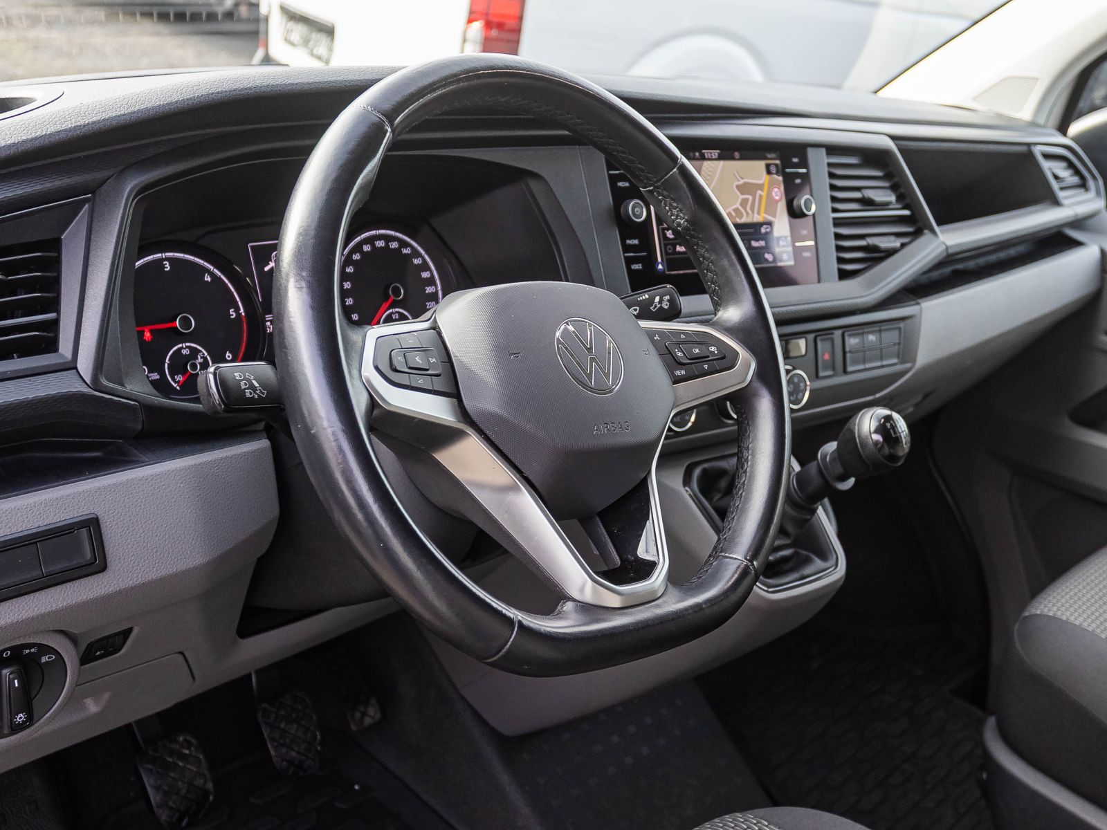 Volkswagen T6.1 Kasten kR 2.0 TDI 4M Navi Klima EPH DAB