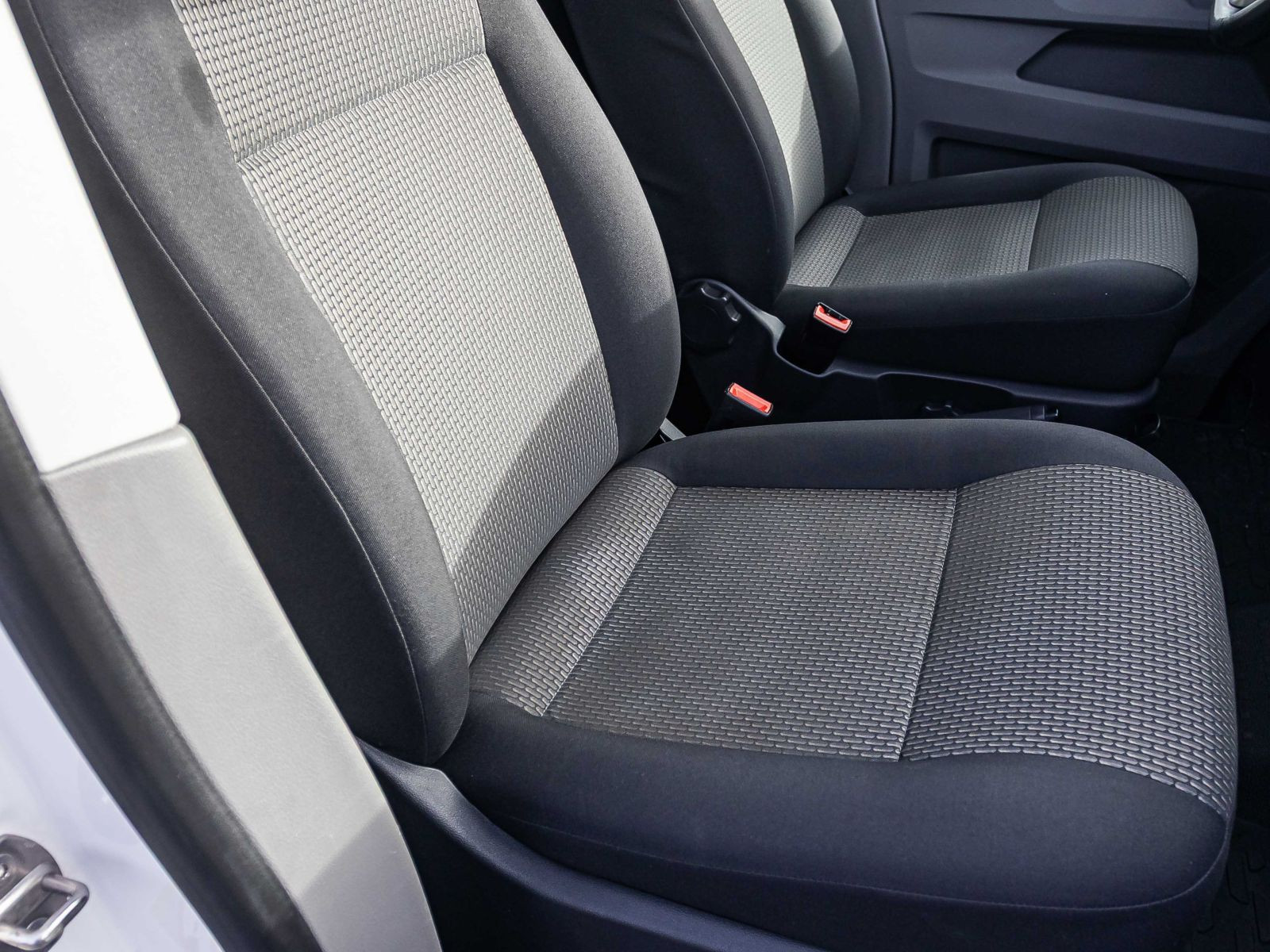 Volkswagen T6.1 Kasten kR 2.0 TDI 4M Navi Klima EPH DAB