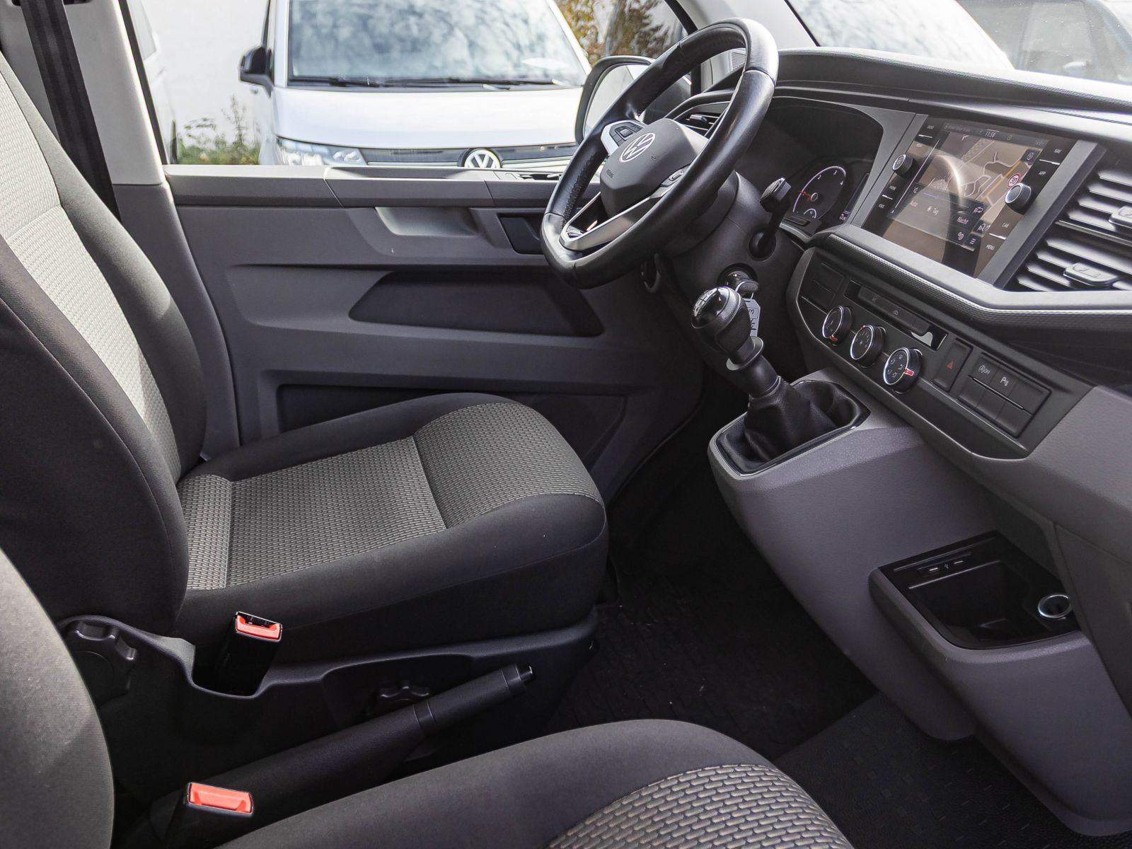 Volkswagen T6.1 Kasten kR 2.0 TDI 4M Navi Klima EPH DAB