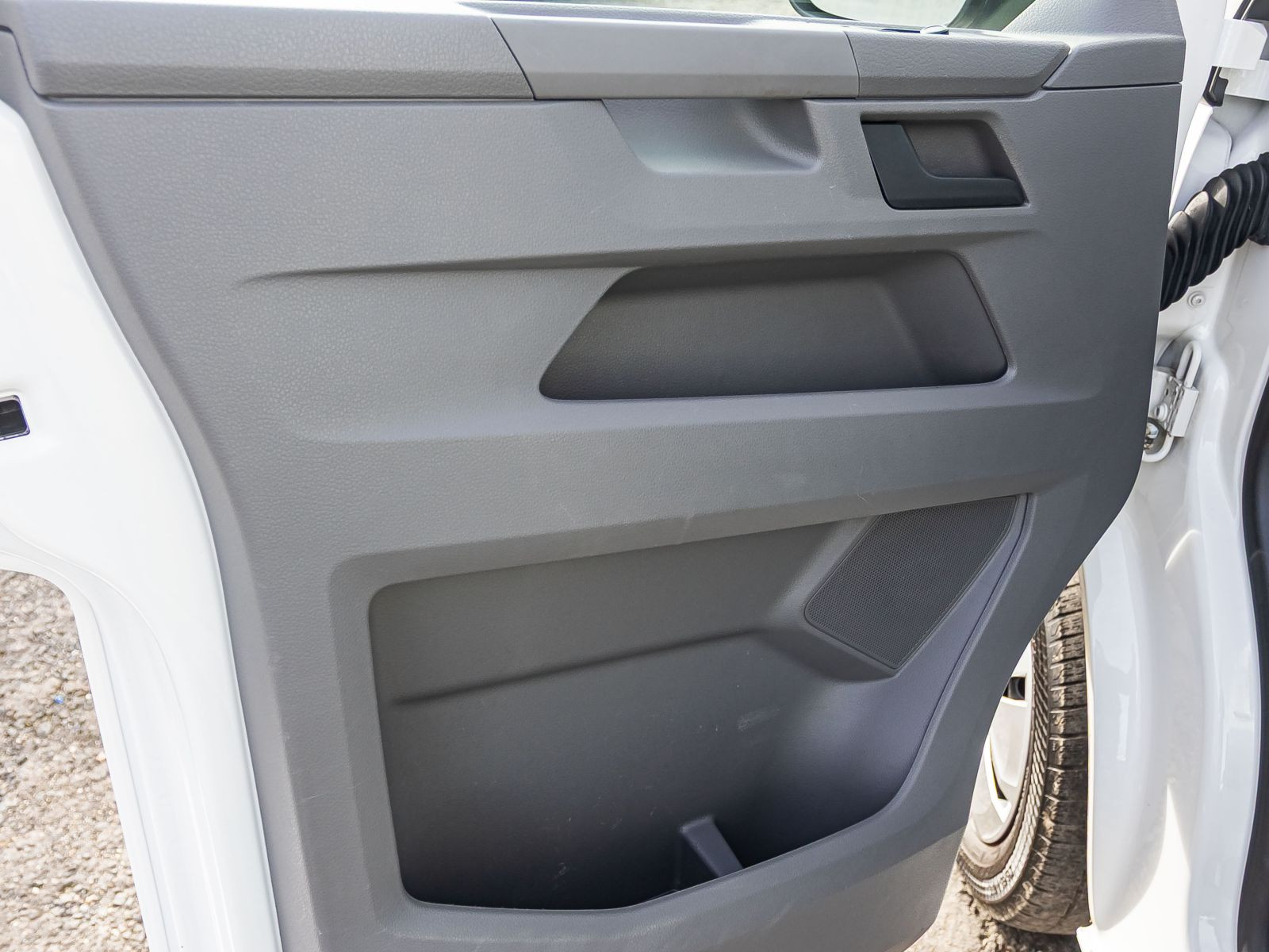 Volkswagen T6.1 Kasten kR 2.0 TDI 4M Navi Klima EPH DAB