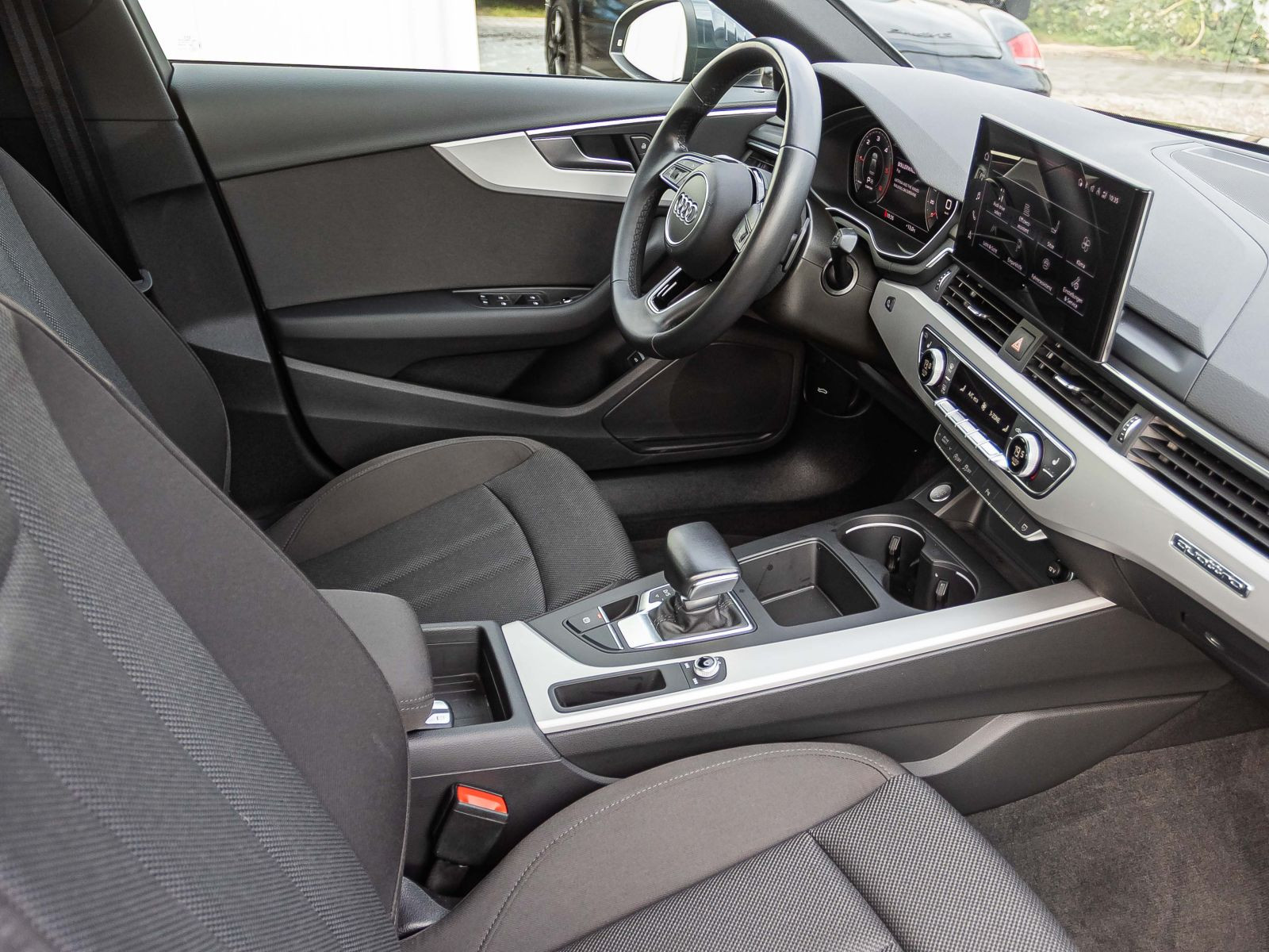 Audi A4 Advanced 40TDI qu Stronic Navi LED CarPlay