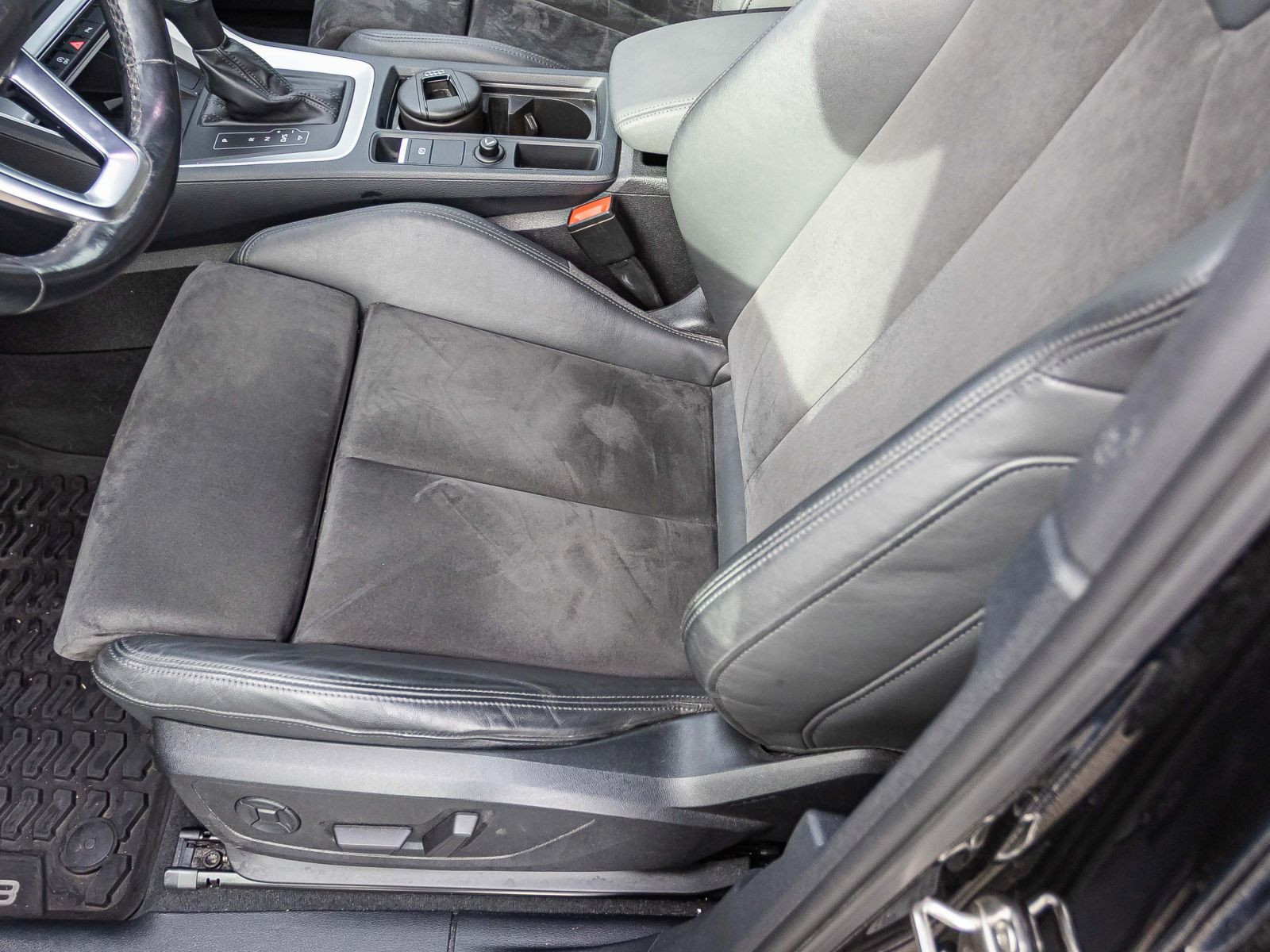 Audi Q3 Sportback S line 35TDI qu Stronic Navi LED Standhzg