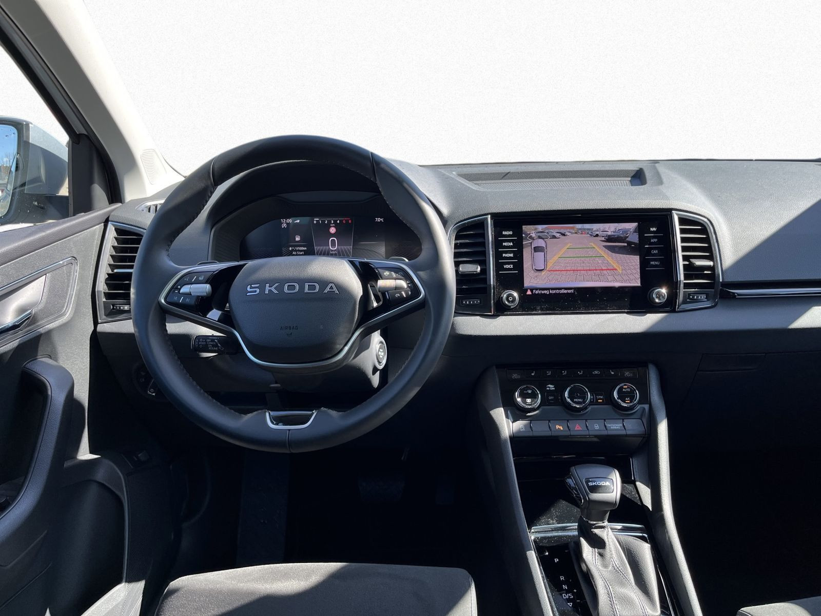 Skoda Karoq Tour 1.5 TSI DSG LED ACC EPH AHK