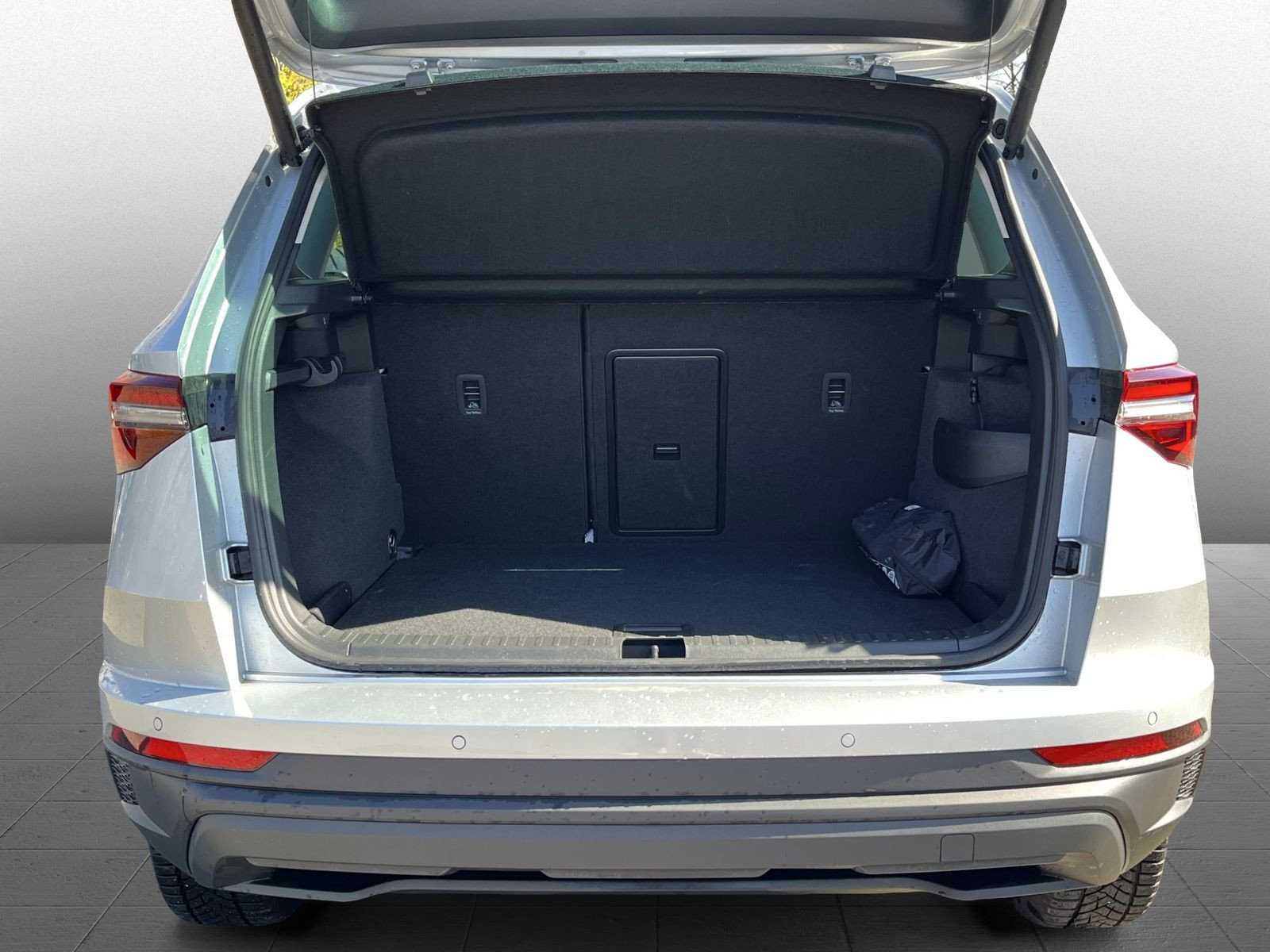 Skoda Karoq Tour 1.5 TSI DSG LED ACC EPH AHK