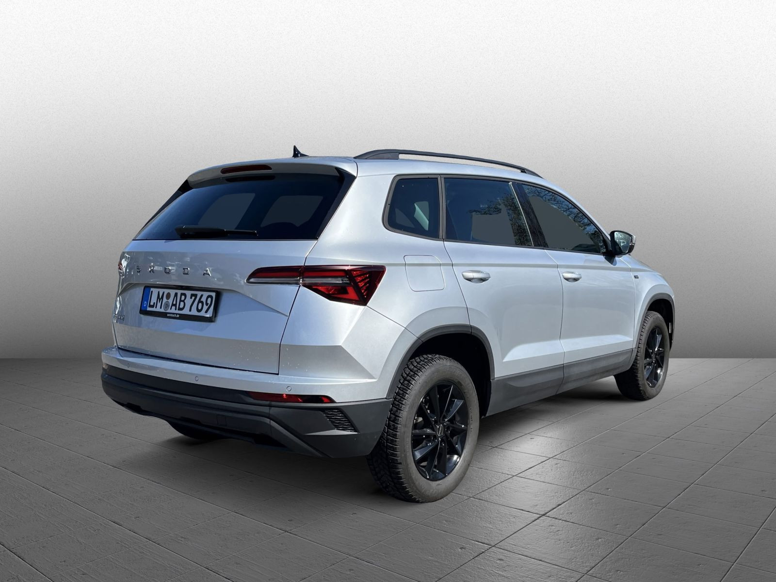Skoda Karoq Tour 1.5 TSI DSG LED ACC EPH AHK