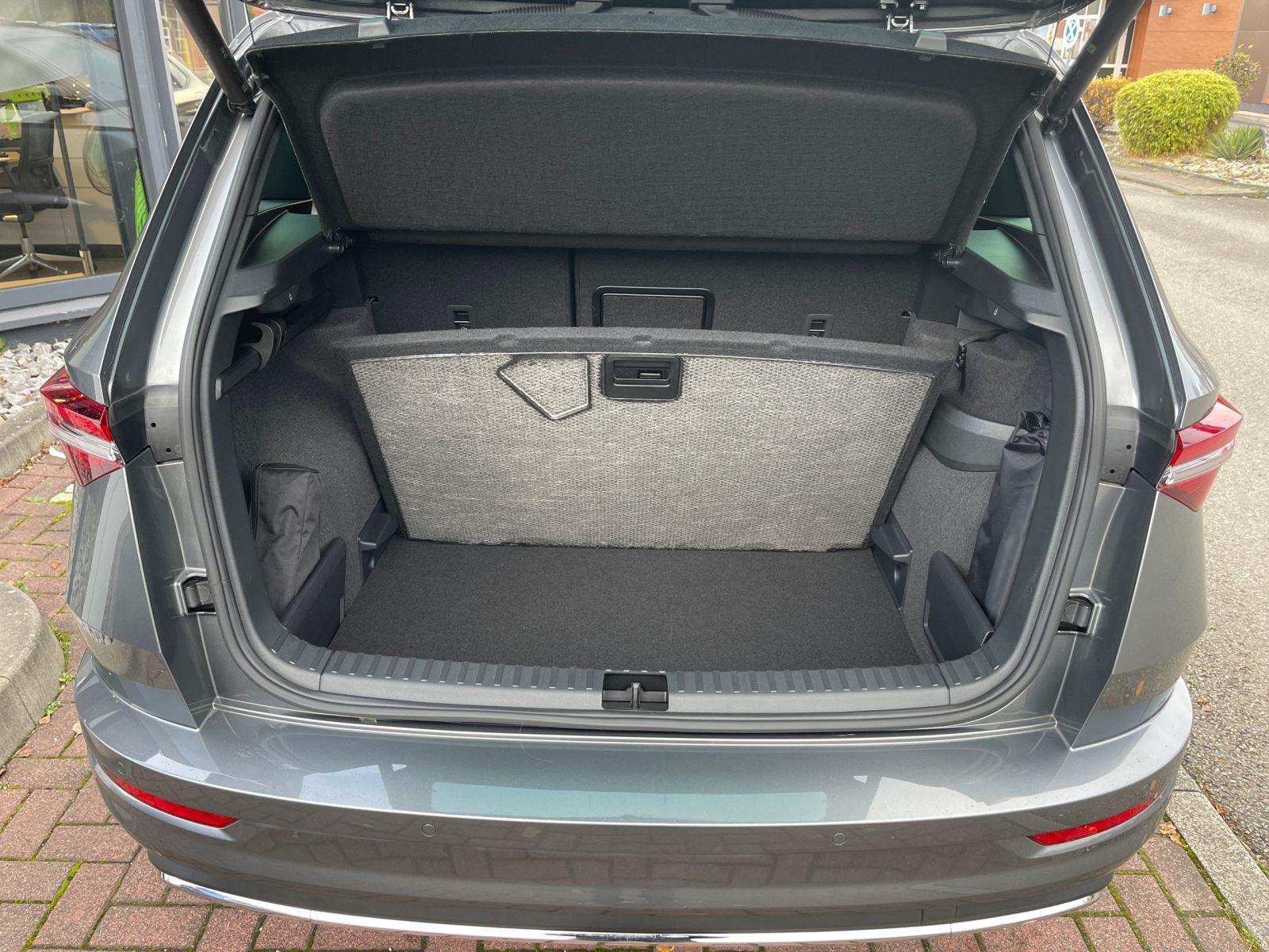 Skoda Karoq 2.0 TSI Sportline 4x4 DSG Navi LED Panorama