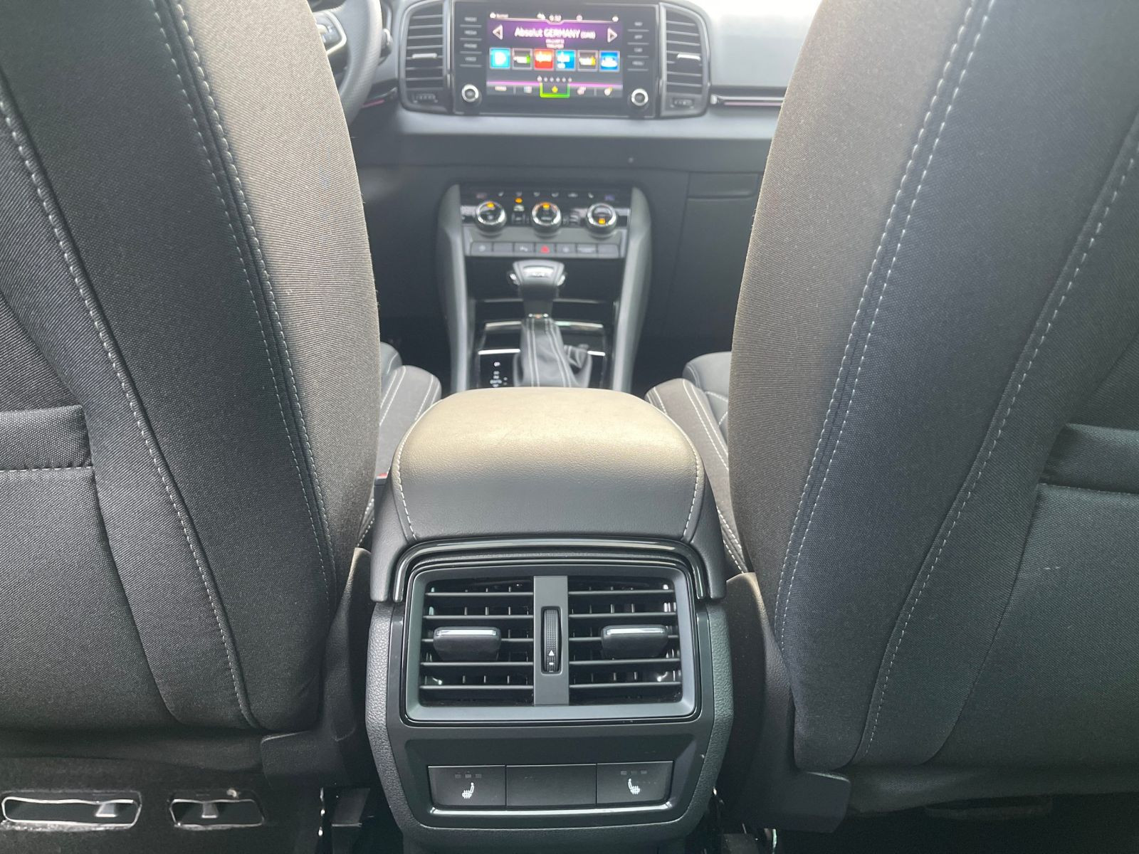 Skoda Karoq 2.0 TSI Sportline 4x4 DSG Navi LED Panorama