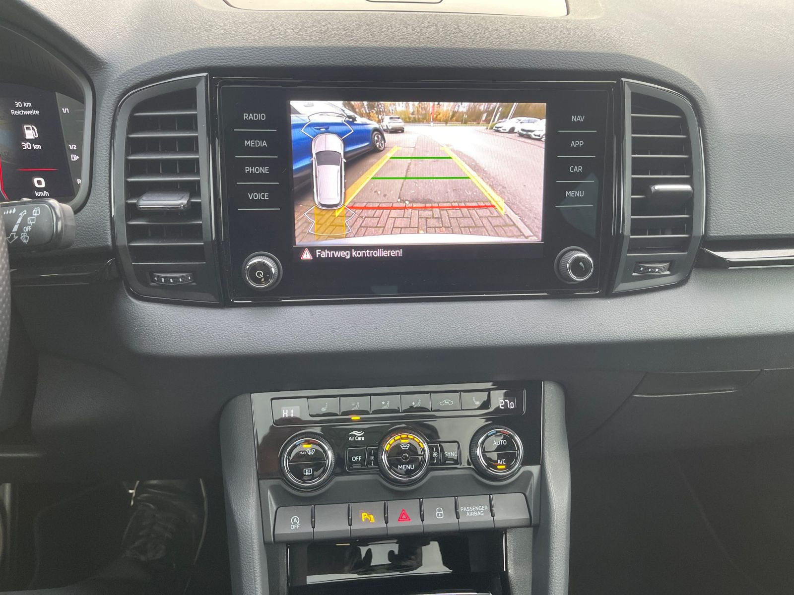 Skoda Karoq 2.0 TSI Sportline 4x4 DSG Navi LED Panorama