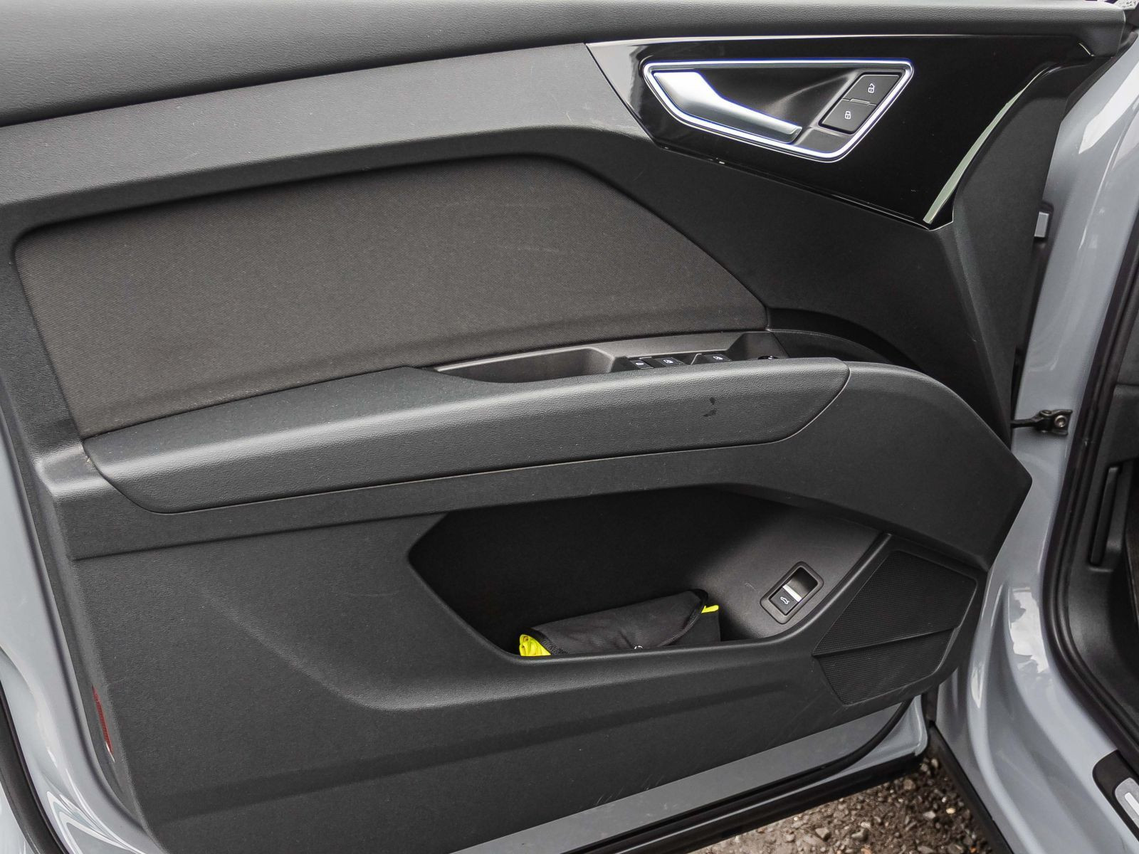 Audi Q4 e-tron 40 Navi LED ACC CarPlay Standklima EPH