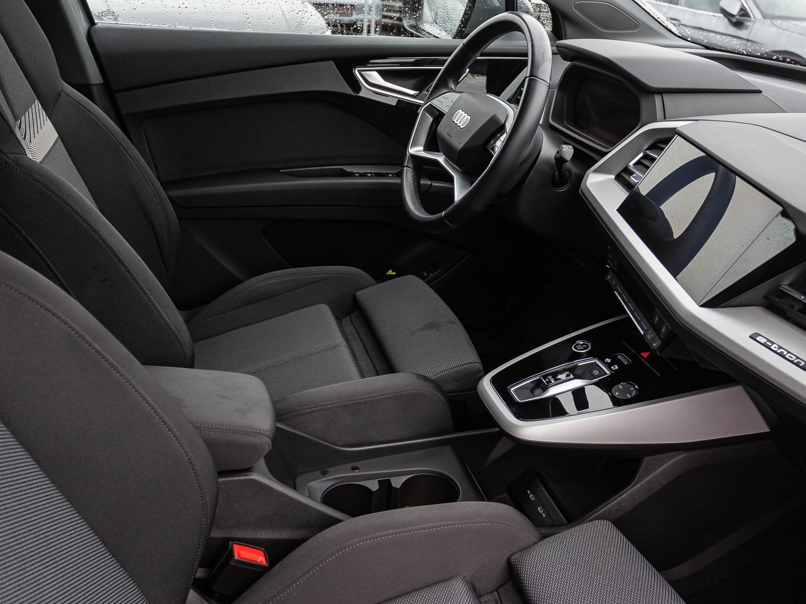 Audi Q4 e-tron 40 Navi LED ACC CarPlay Standklima EPH