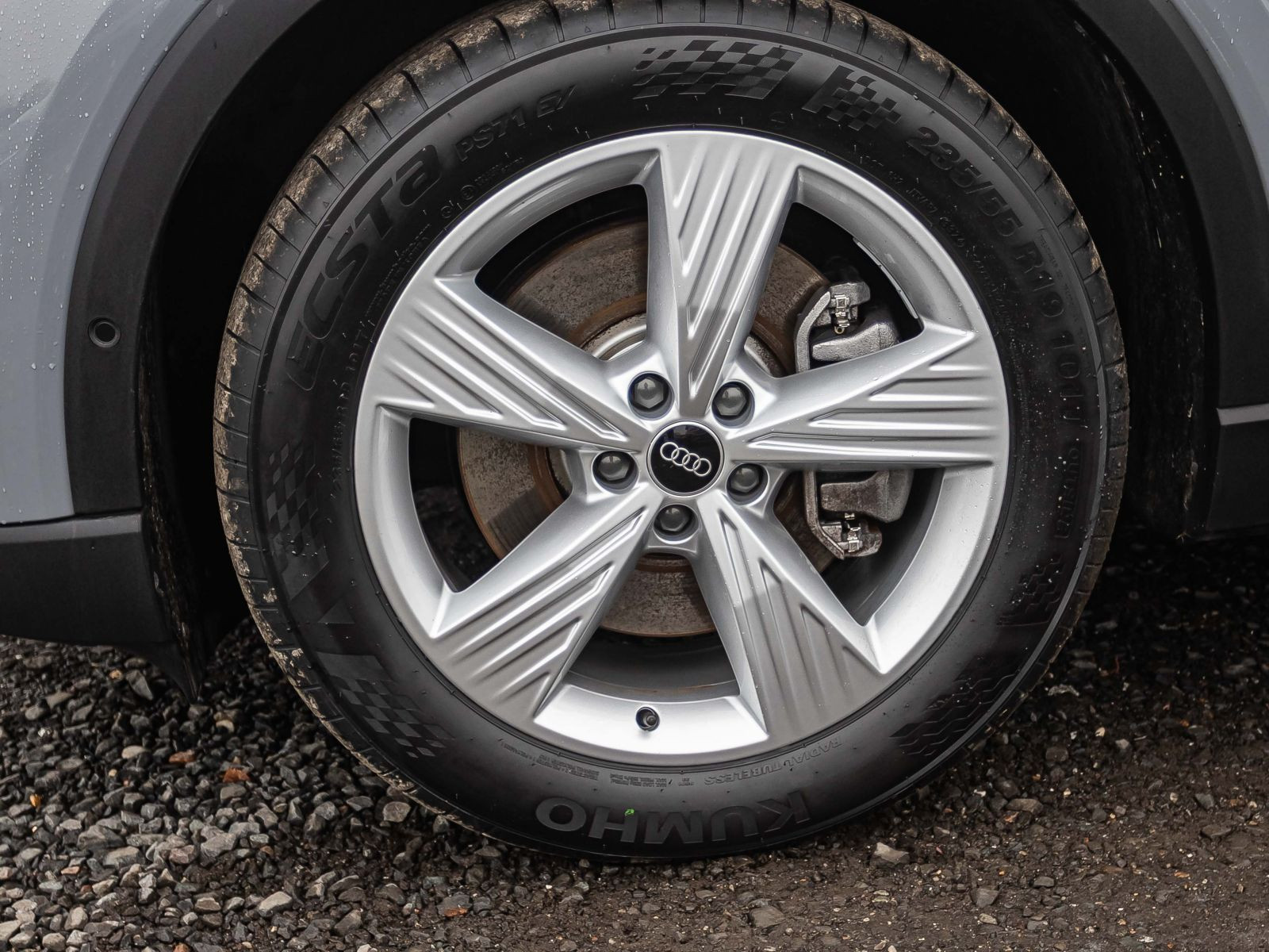 Audi Q4 e-tron 40 Navi LED ACC CarPlay Standklima EPH