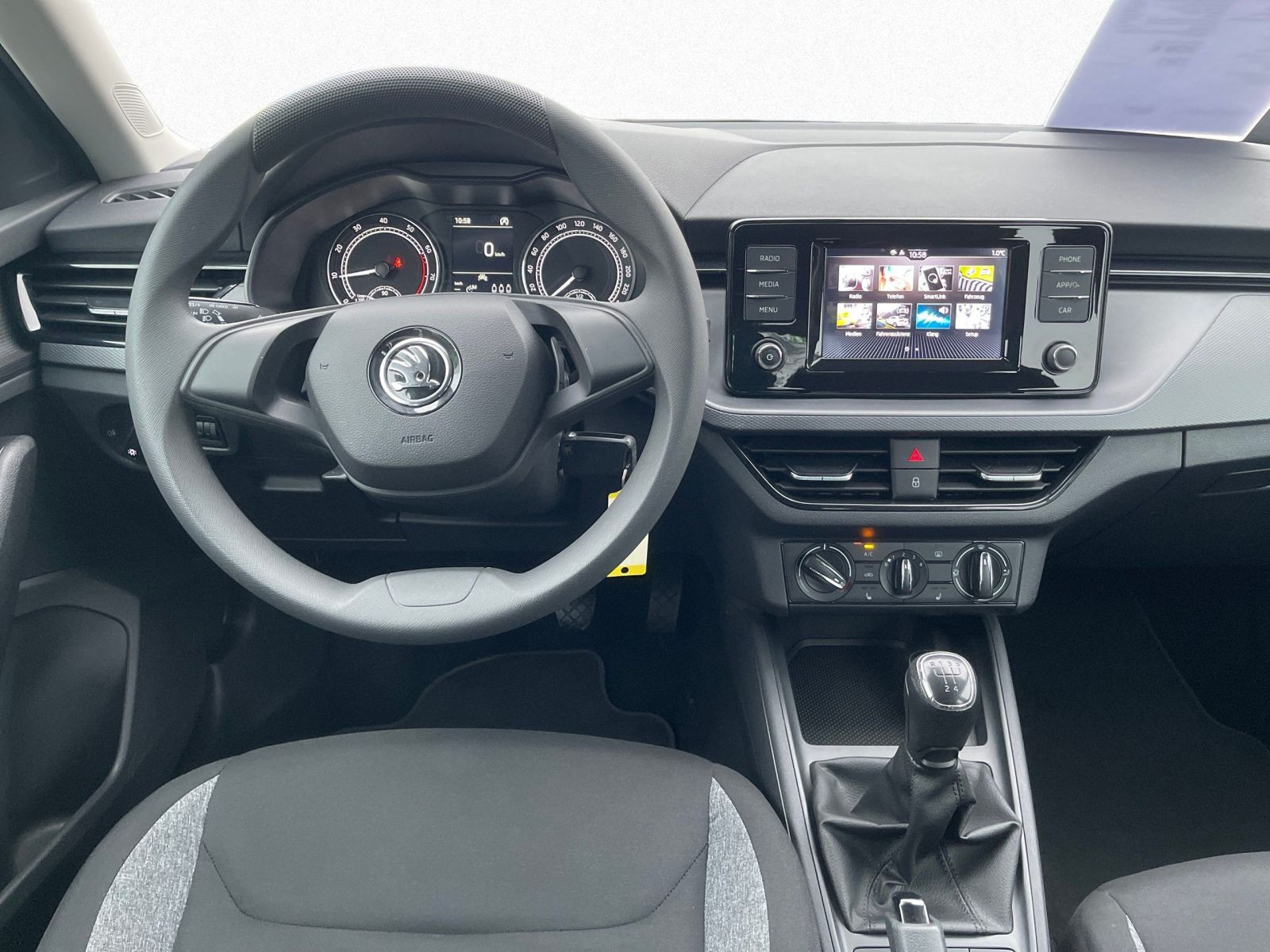 Skoda Kamiq Active 1.0 TSI 70kW LED CarPlay Cool & Sound