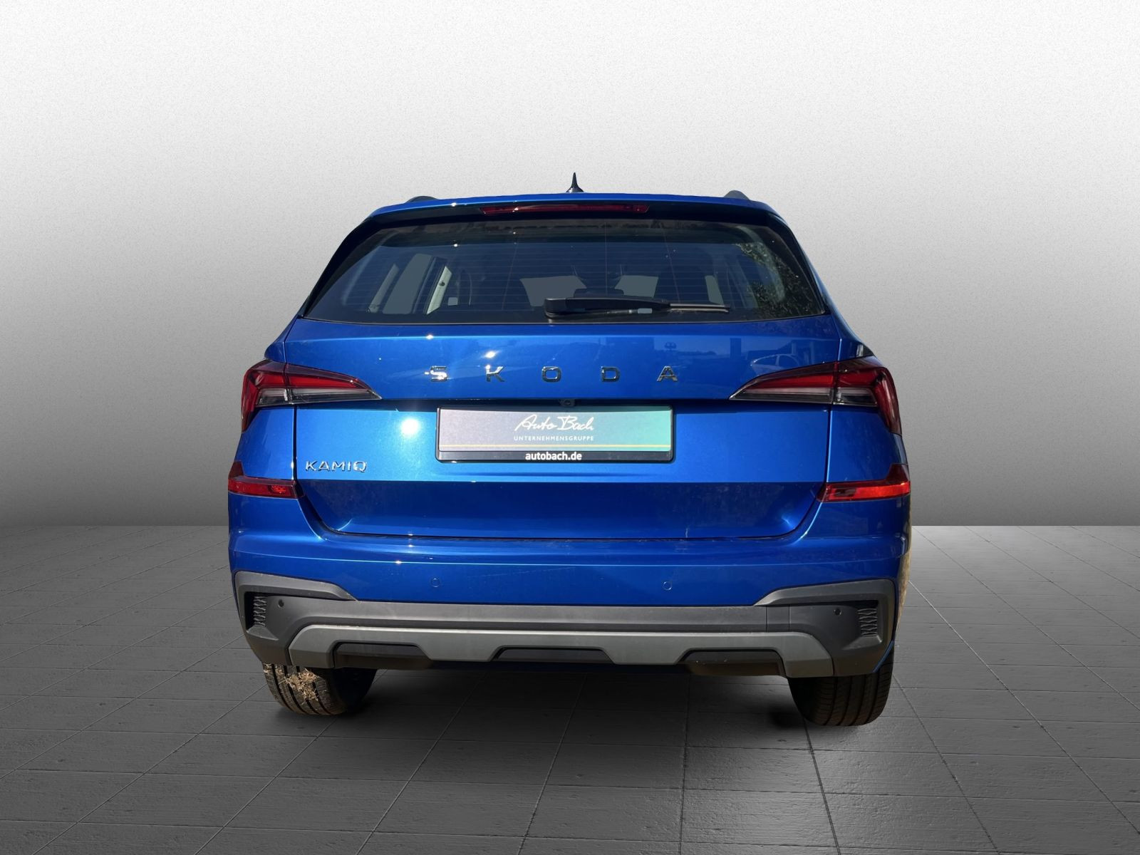 Skoda Kamiq Tour 1,0 TSI DSG ACC AHK NAVI RFK KESSY